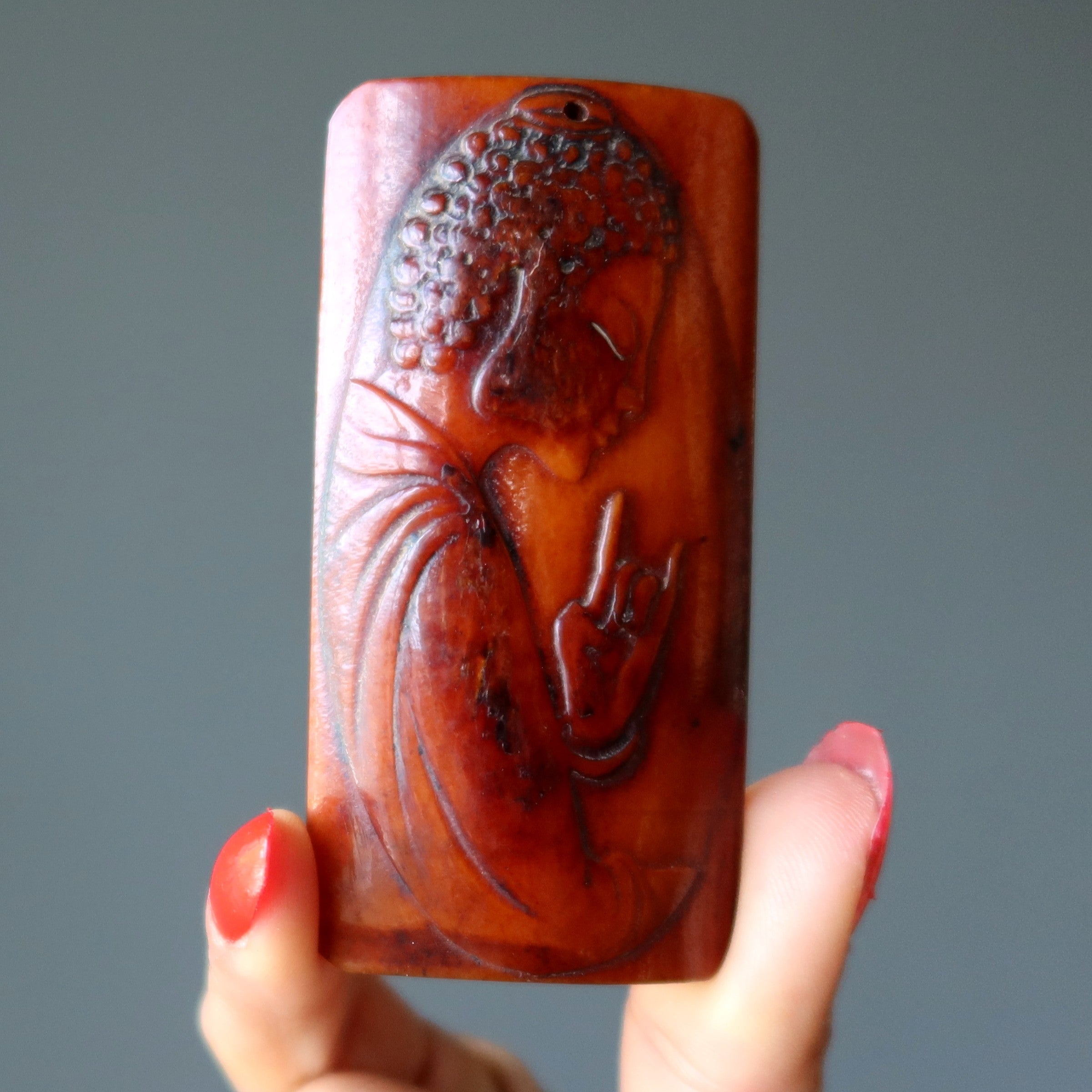 Pendentif Bouddha Kurana Mudra en Os de Bœuf Fossilisé