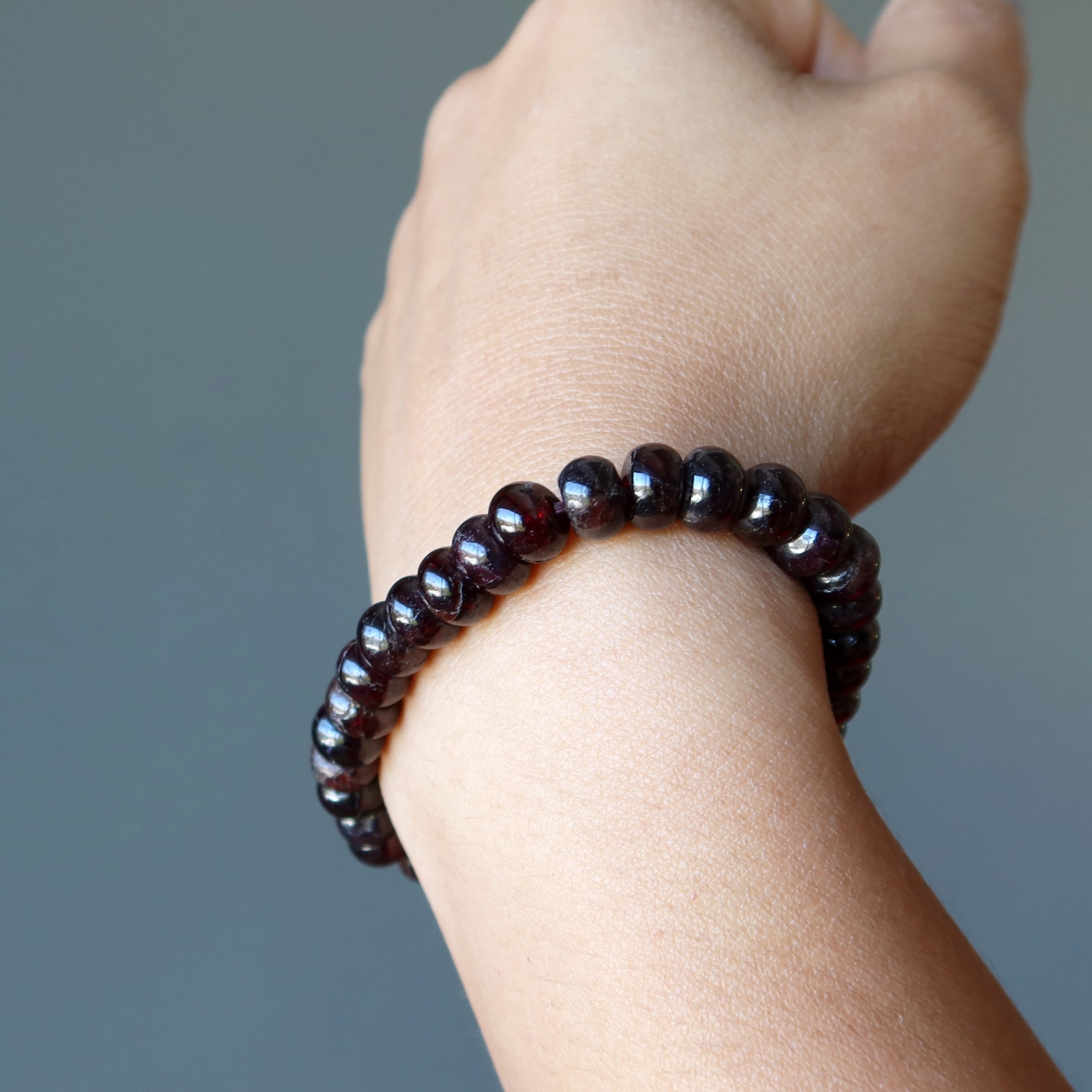 Bracelet Grenat Cristaux Rouges Profonds Rondelle Amour Divin