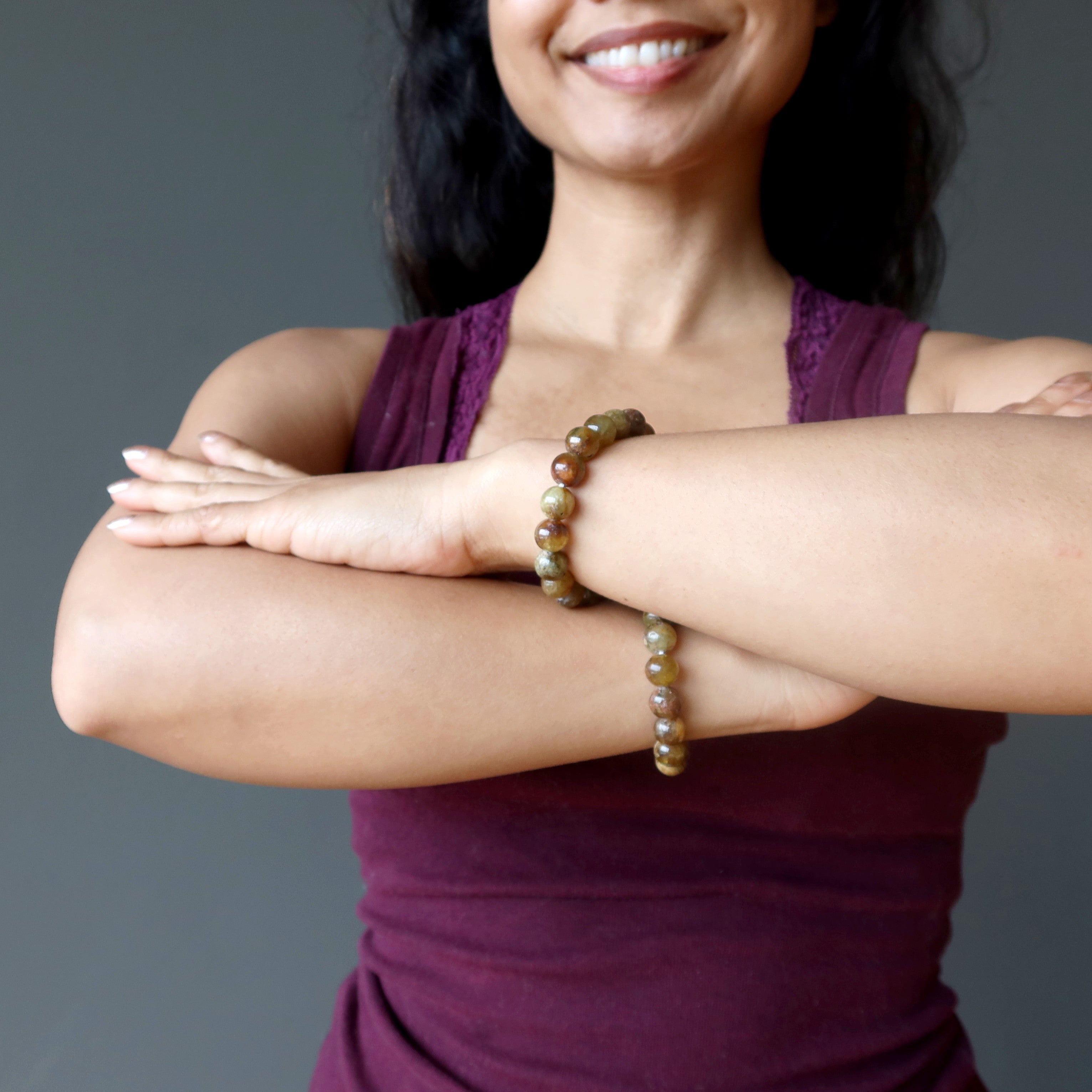 Bracelet en grenat rare, gemme grossulaire verte, jeunesse éternelle