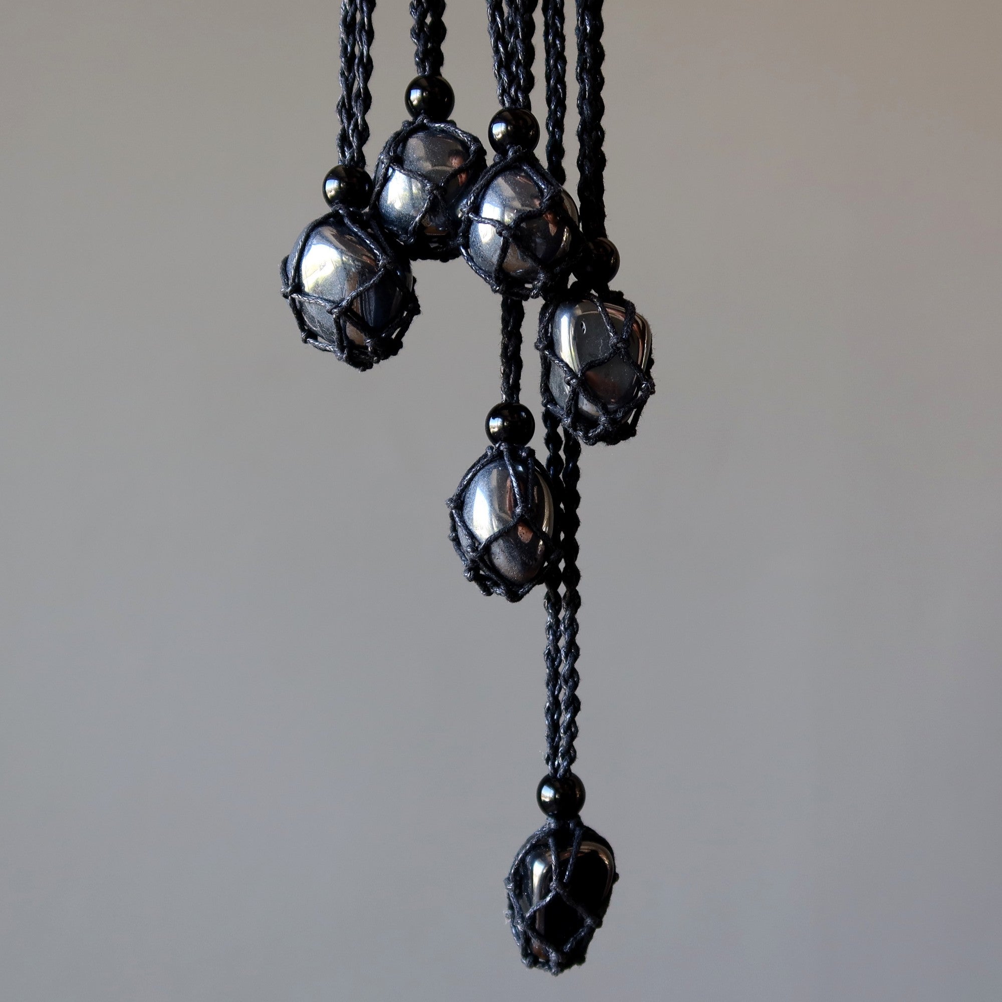 Collier en hématite, pierre de protection, macramé