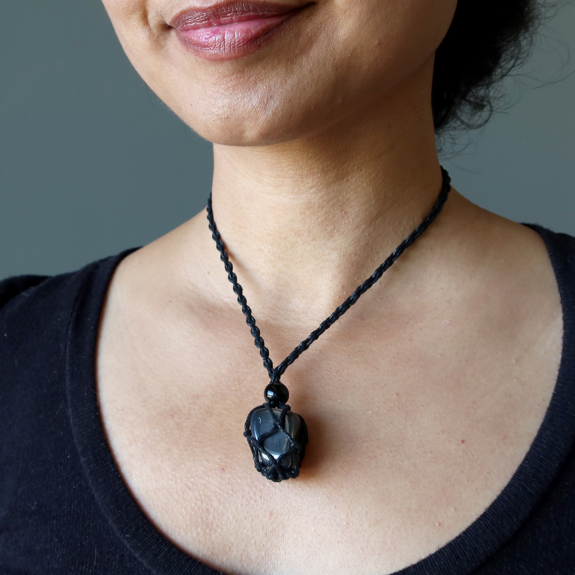 Collier en hématite, pierre de protection, macramé