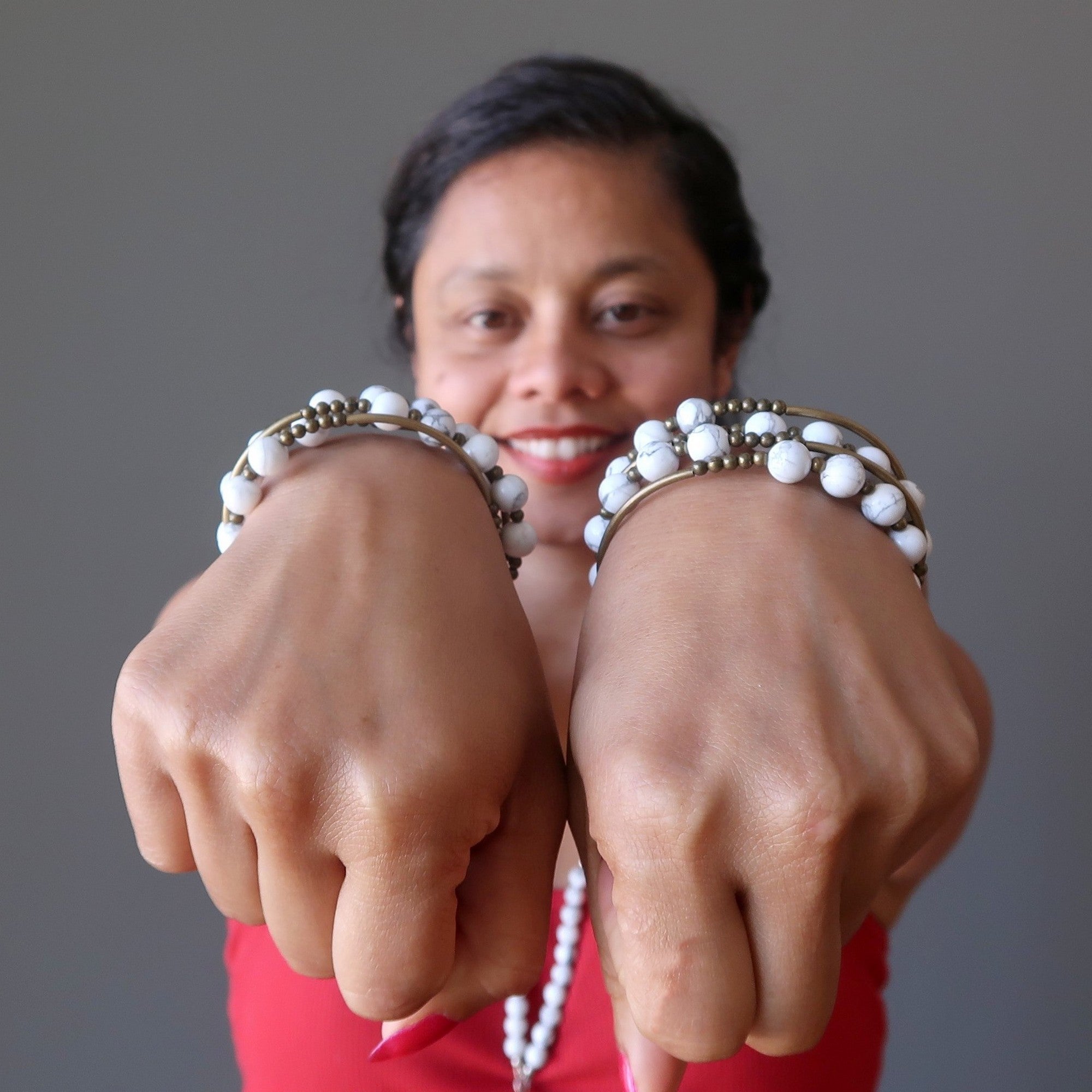 Howlite Bracelet Snow White's Coil Memory Wire Adjustable