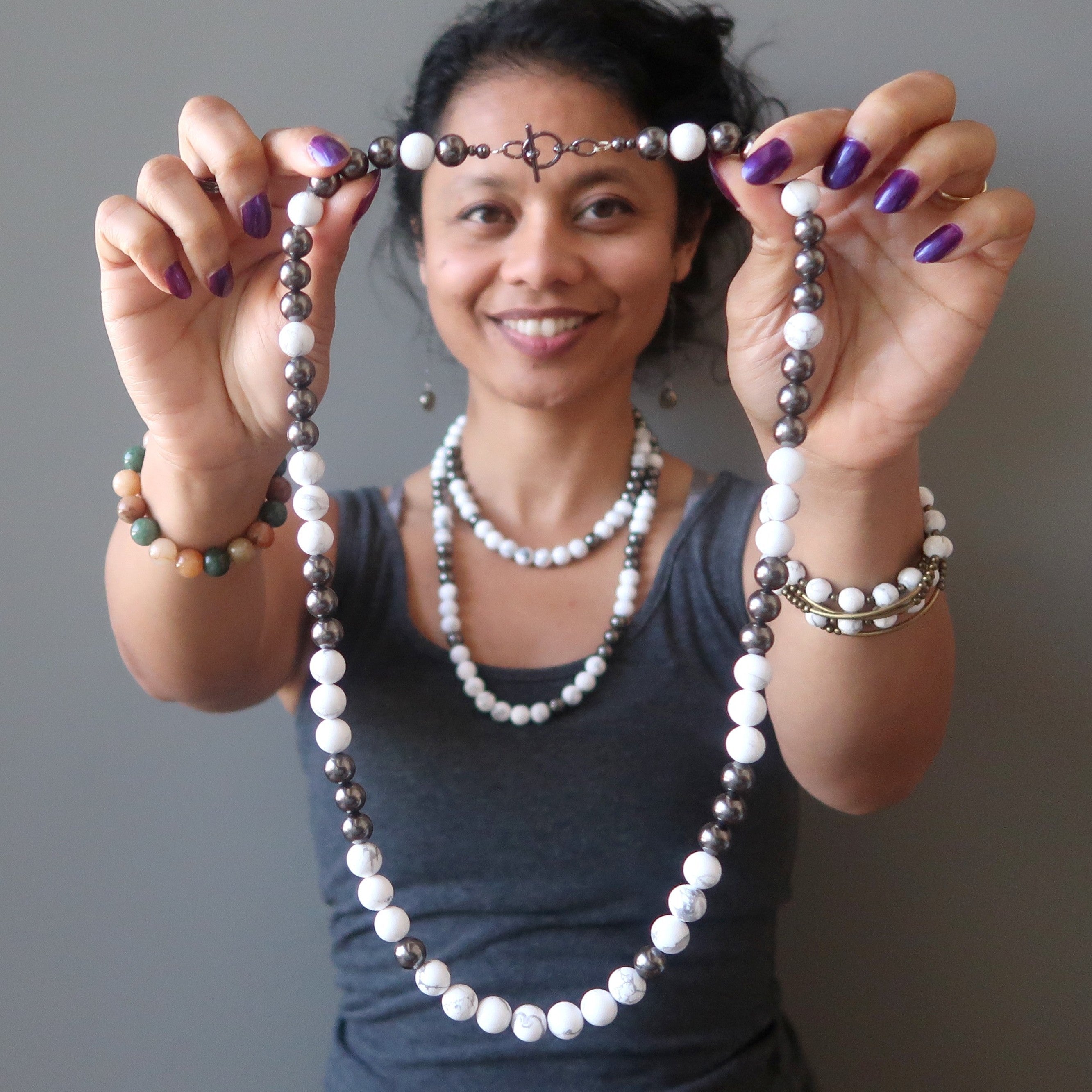 Howlite Necklace White Stones Beaded Gunmetal