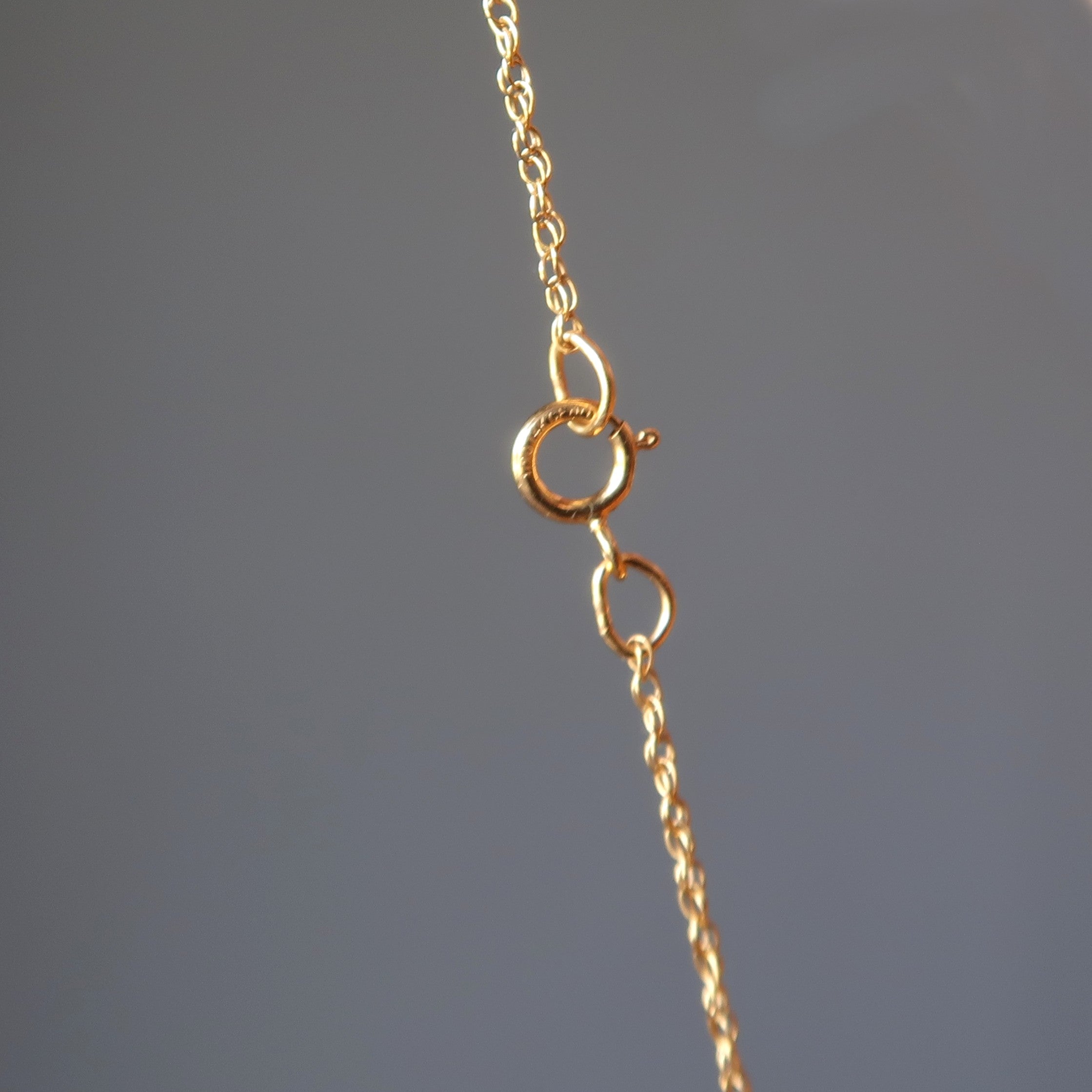 Onyx Necklace Howlite Penguin 14-Karat Gold