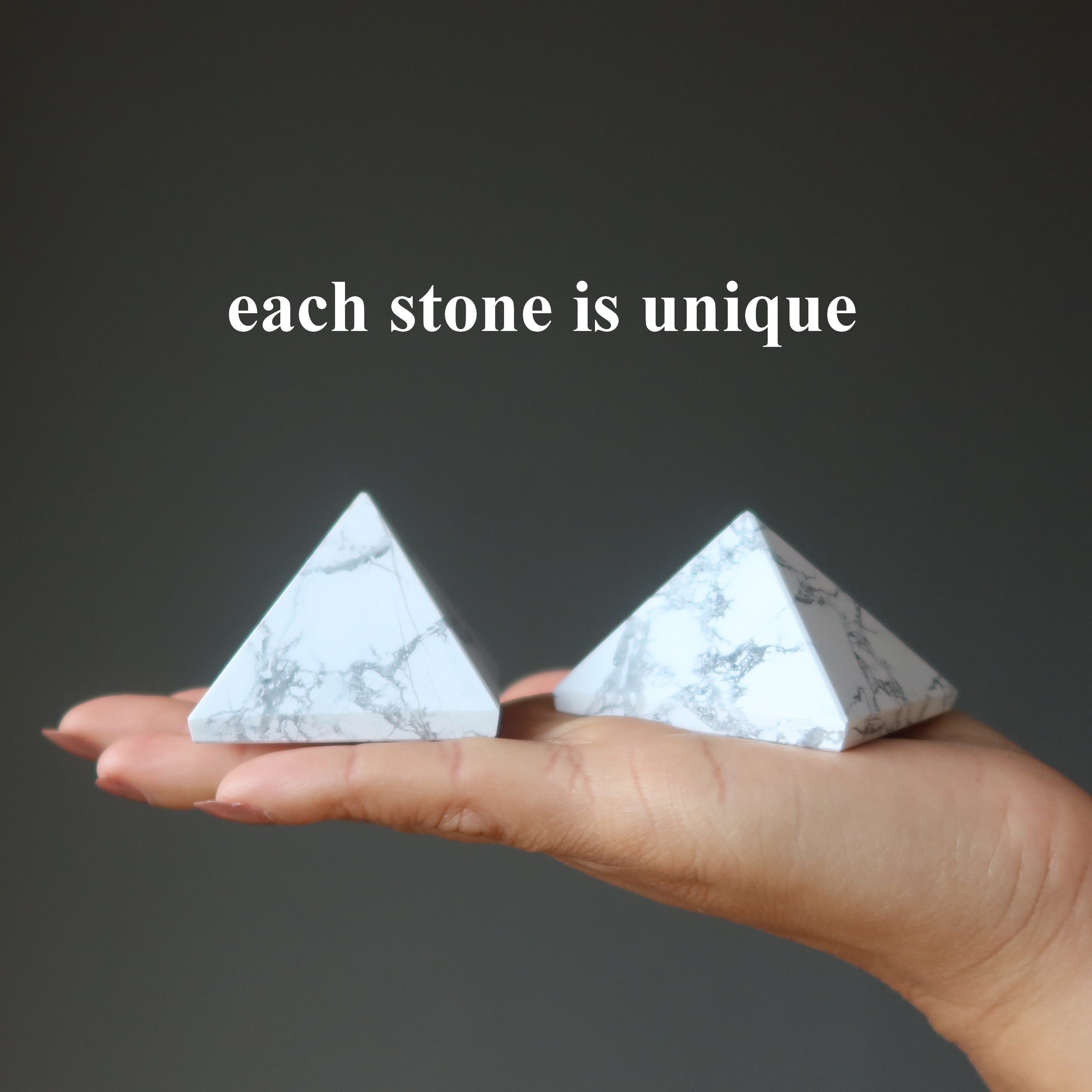 Pyramide Howlite Blanc Glace est une Belle Pierre
