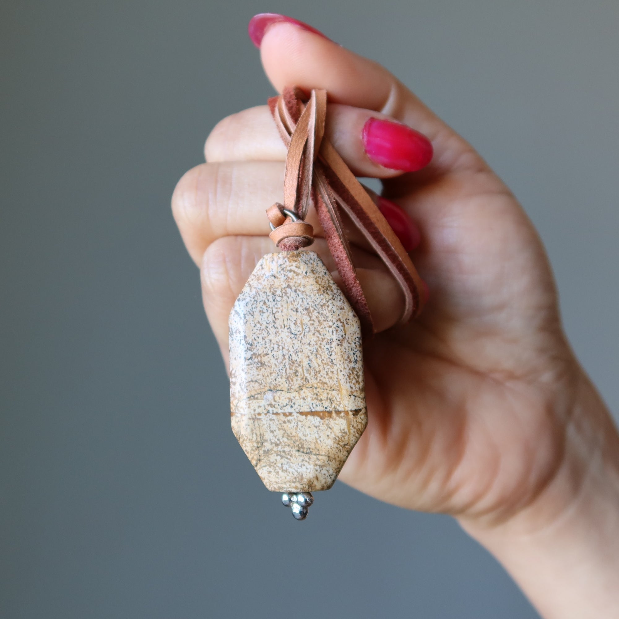 Collier en jaspe Paysage, force au quotidien, cuir marron