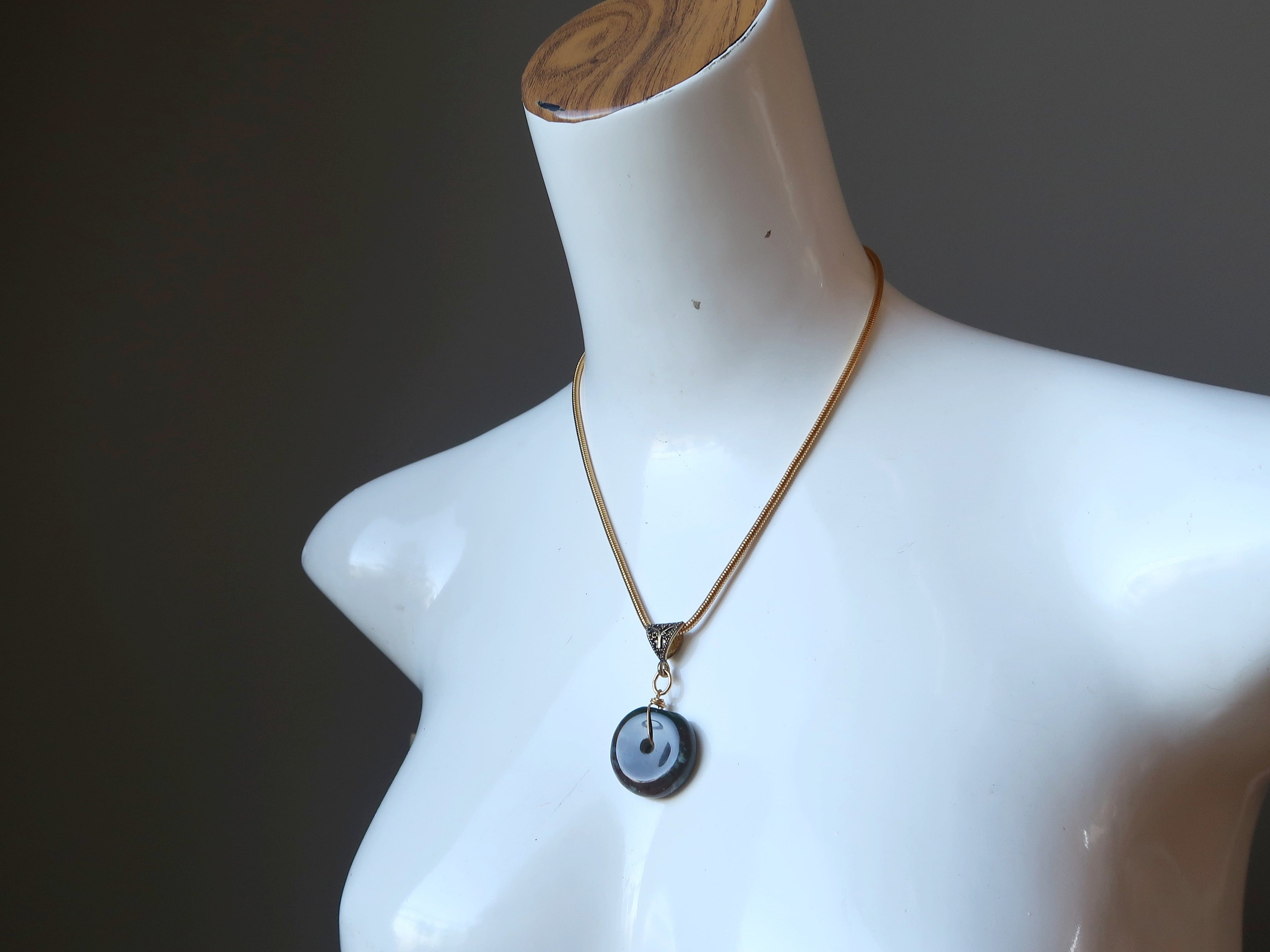 Collier fantaisie en jaspe, héliotrope vert, agate mousse, combo beignet