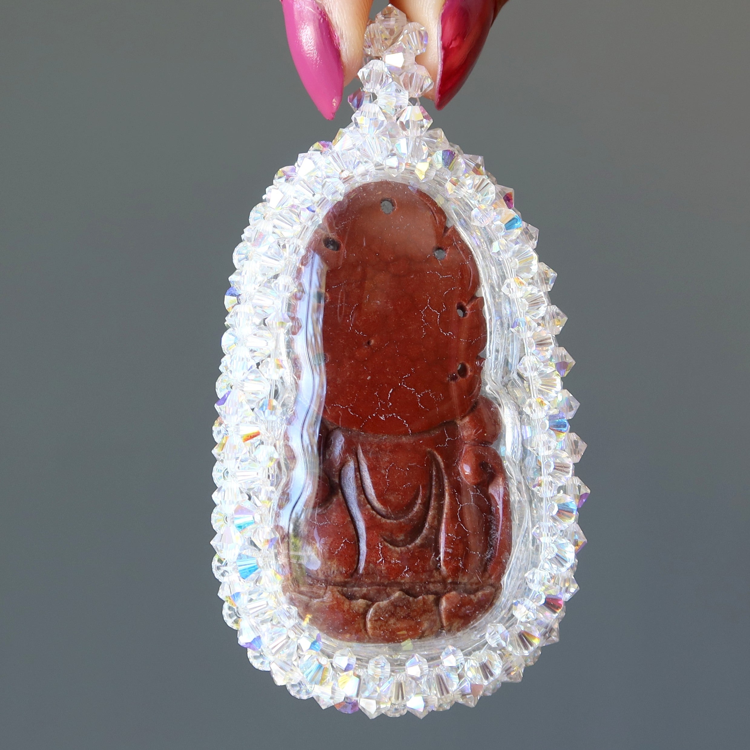 Pendentif Jaspe Rouge Kwan Yin Cristal Swarovski