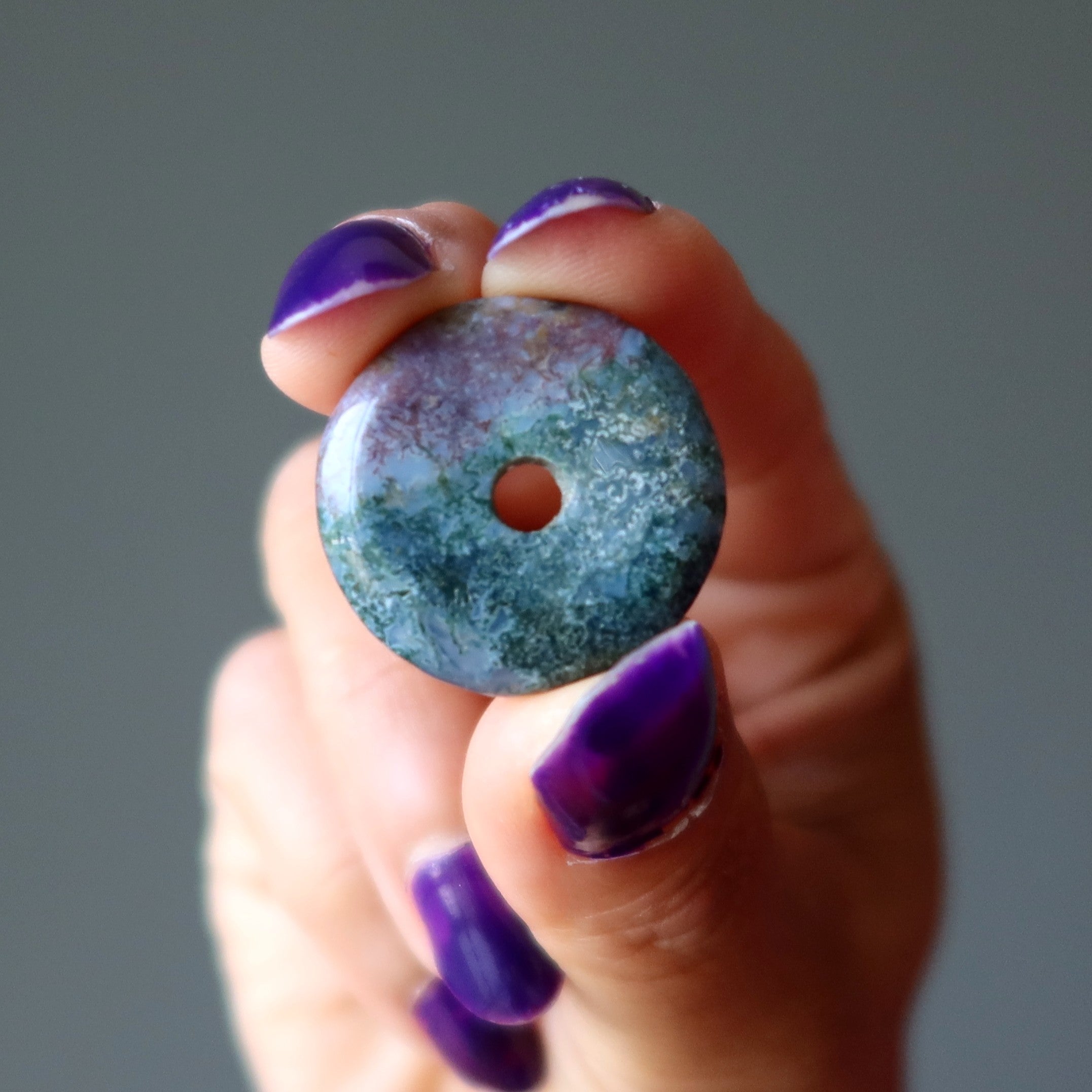 Jasper violet en forme de beignet - La boucle de la foi