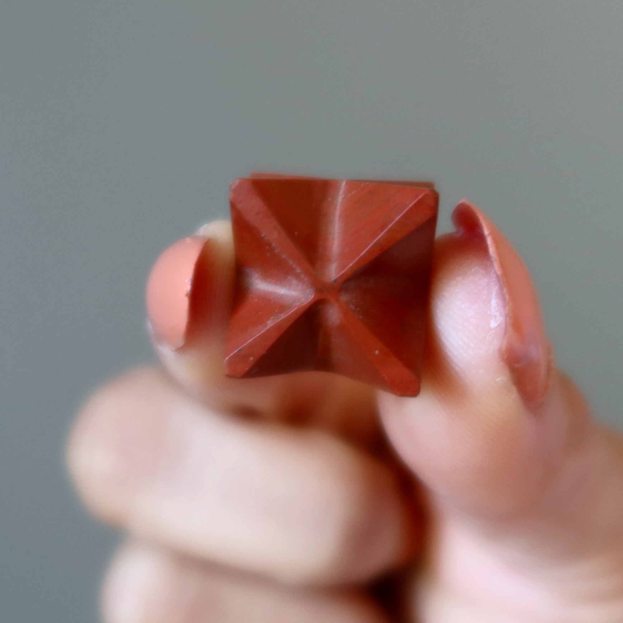 Roter Jaspis Merkaba Heiliger Stern Meditationsstein