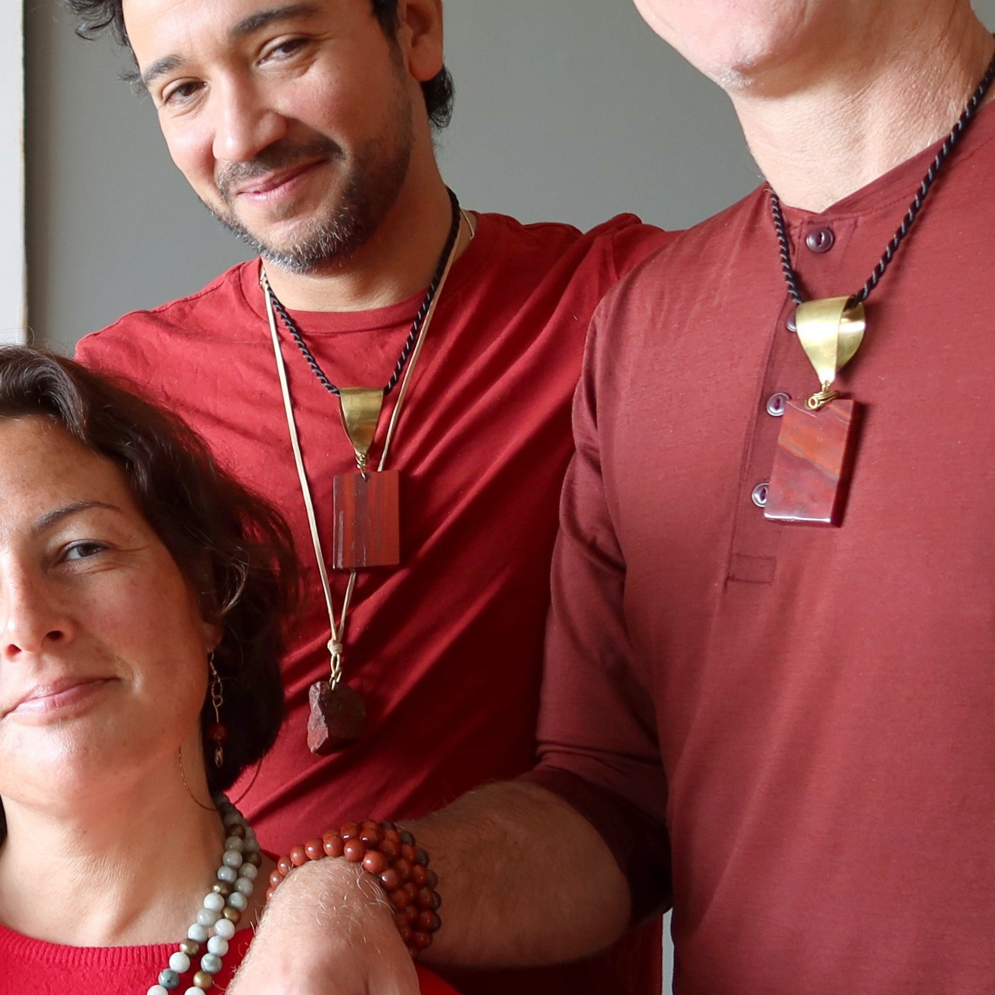 Collier de jaspe rouge, grand, heureux, rectangle, cordon
