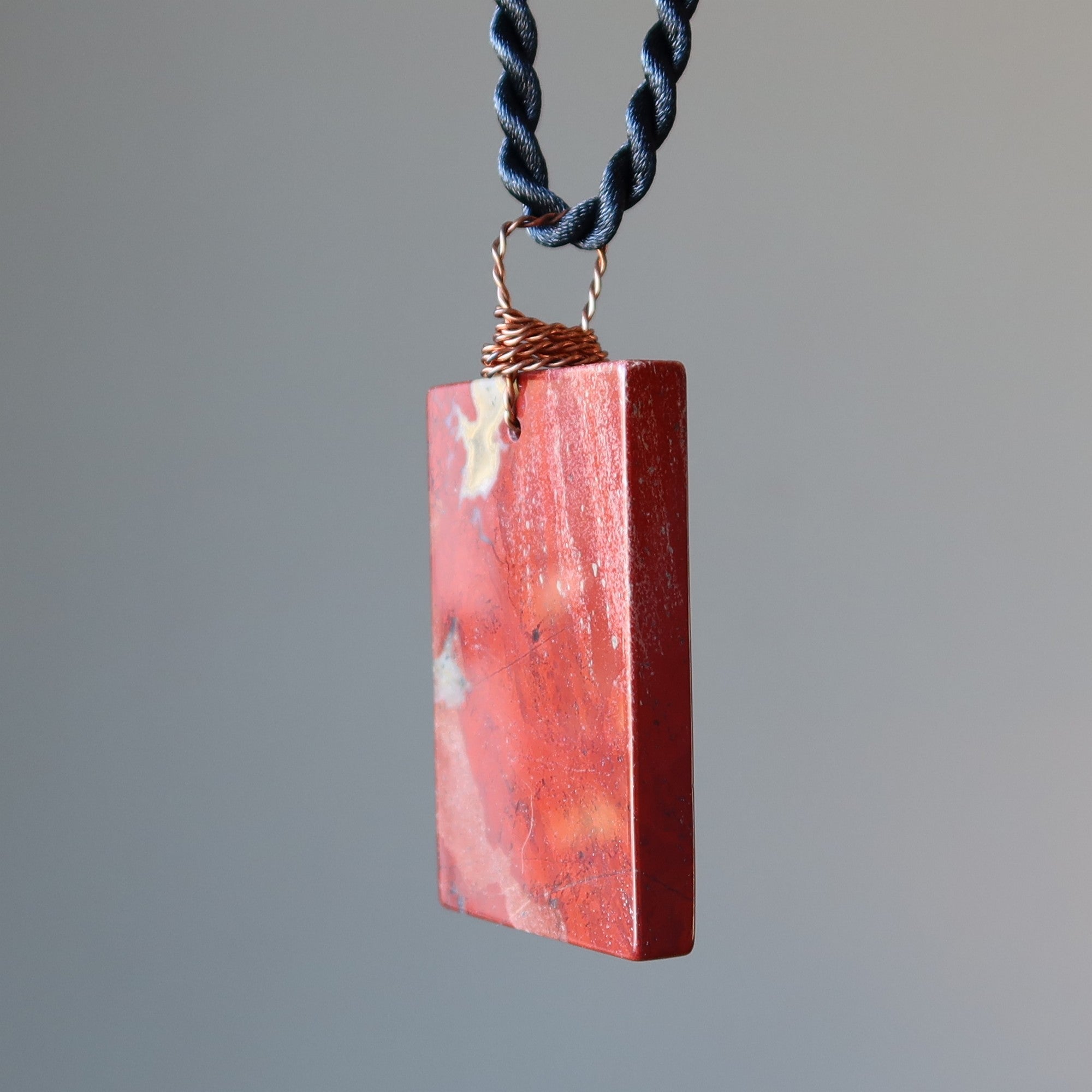 Collier en Jaspe Rouge, grande énergie, rectangulaire, en cuivre avec pierre précieuse