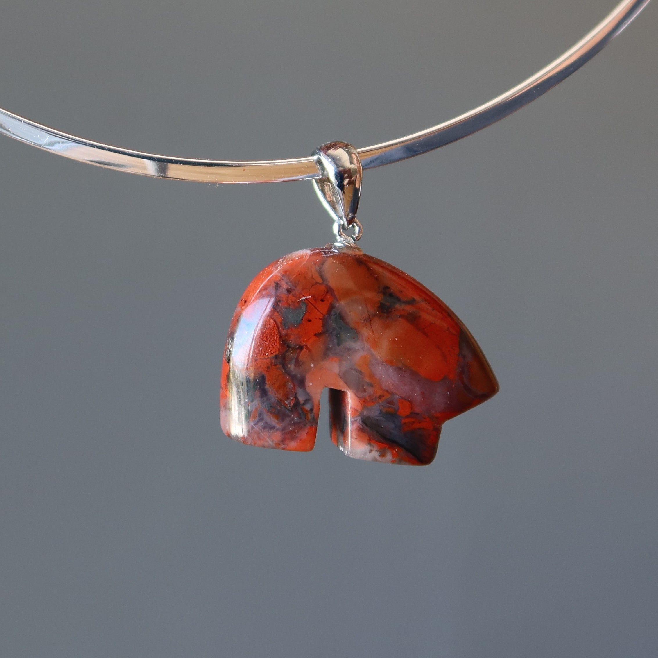 Roter Jaspis Halskette Schutzbär Silber Choker