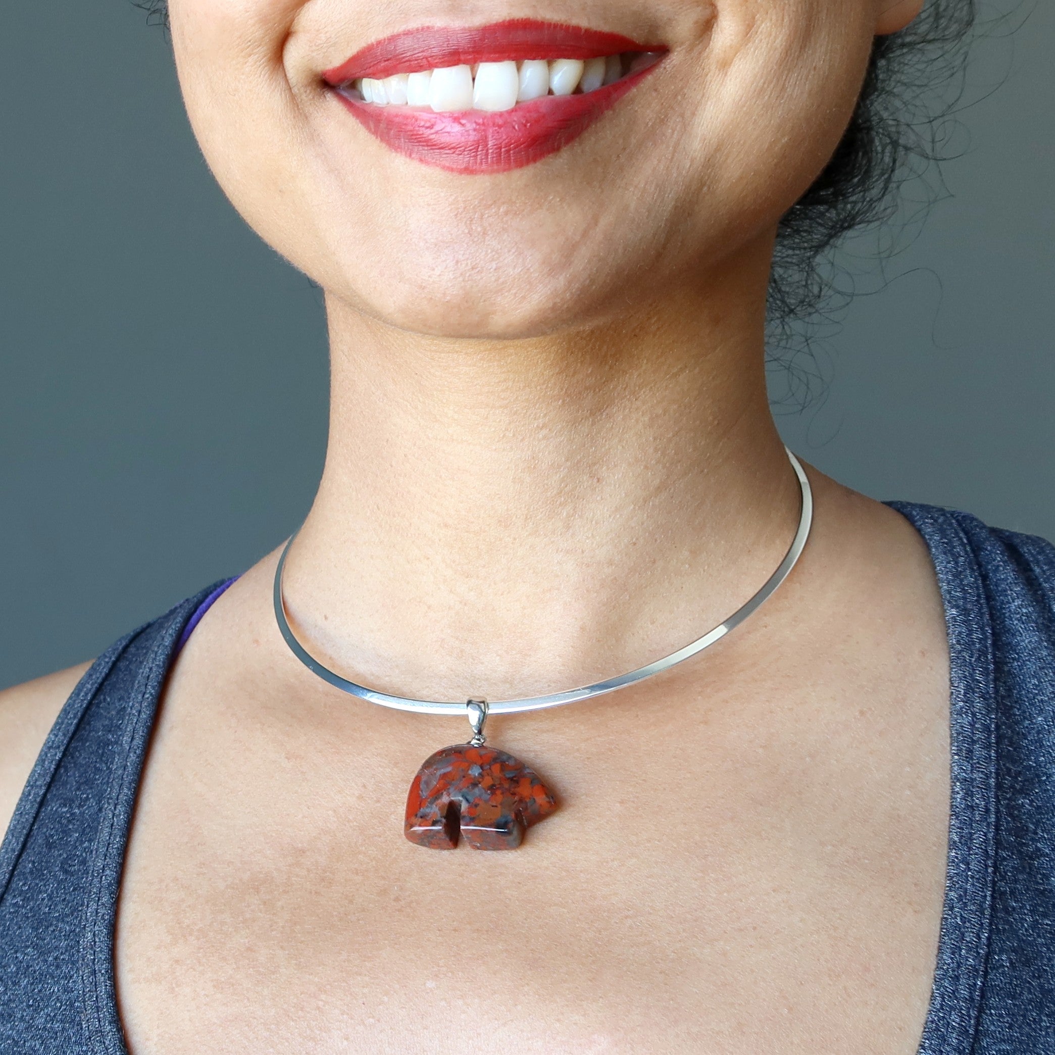 Roter Jaspis Halskette Schutzbär Silber Choker
