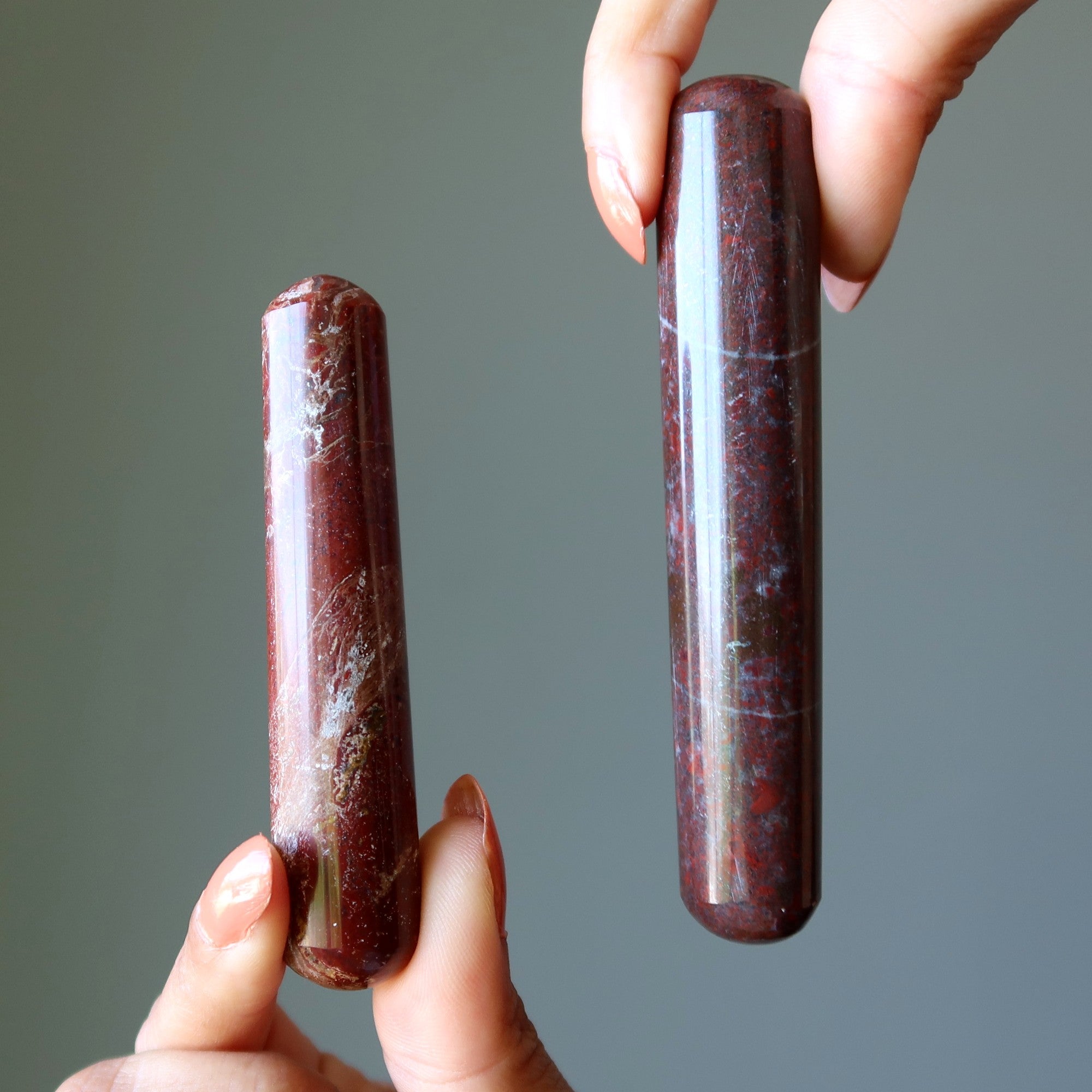Rotjaspis Massagestab Kundalini-Stein