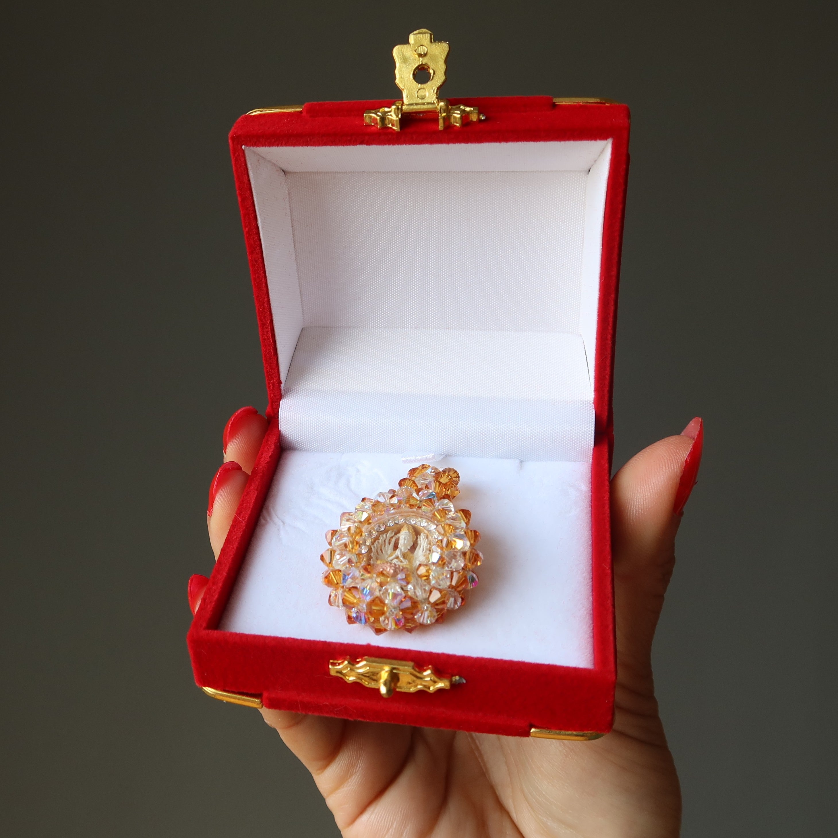 Pendentif Kwan Yin Déesse Cristal Swarovski Or 18 carats