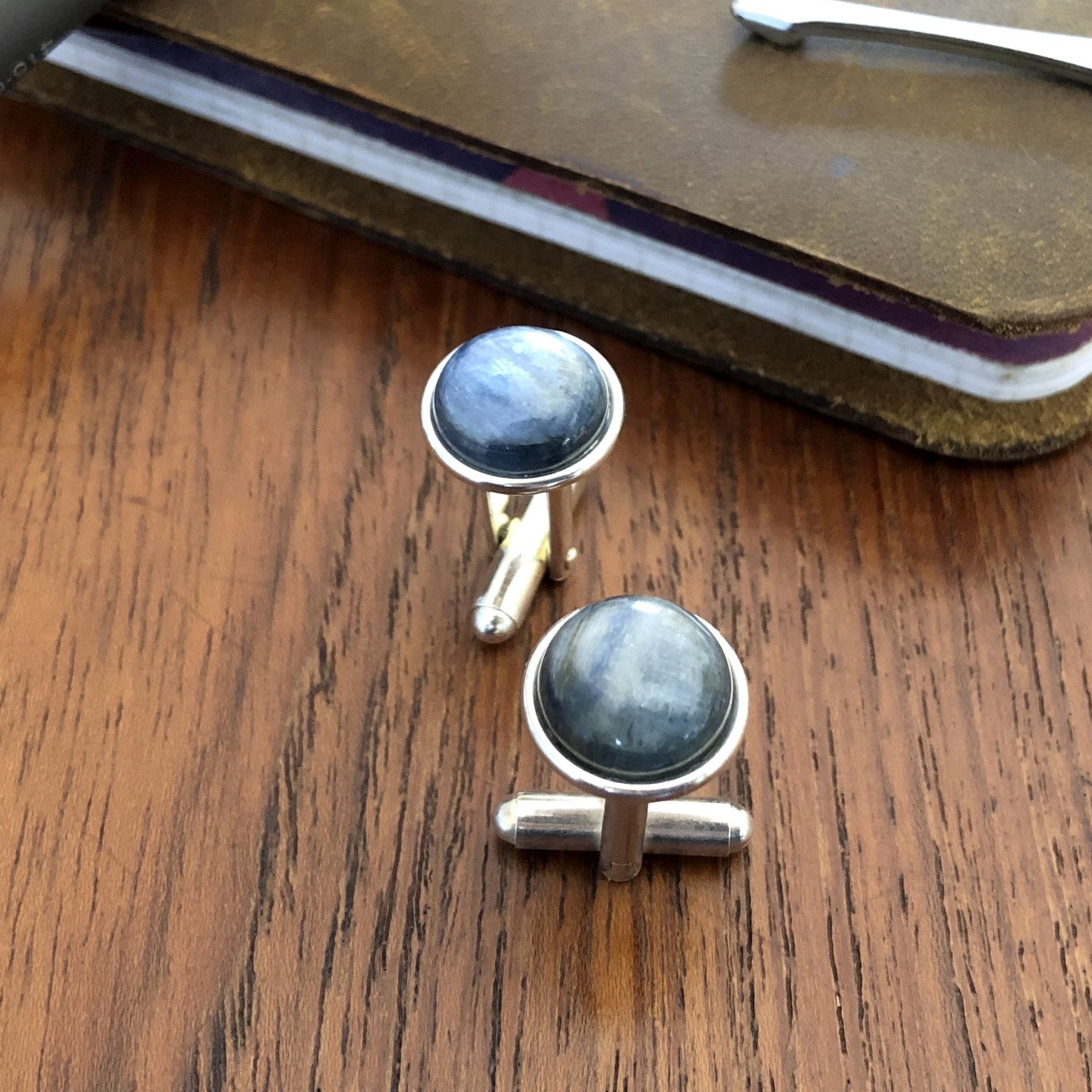 Kyanit Manschettenknöpfe Blauer Edelstein Anspruchsvolles Silber