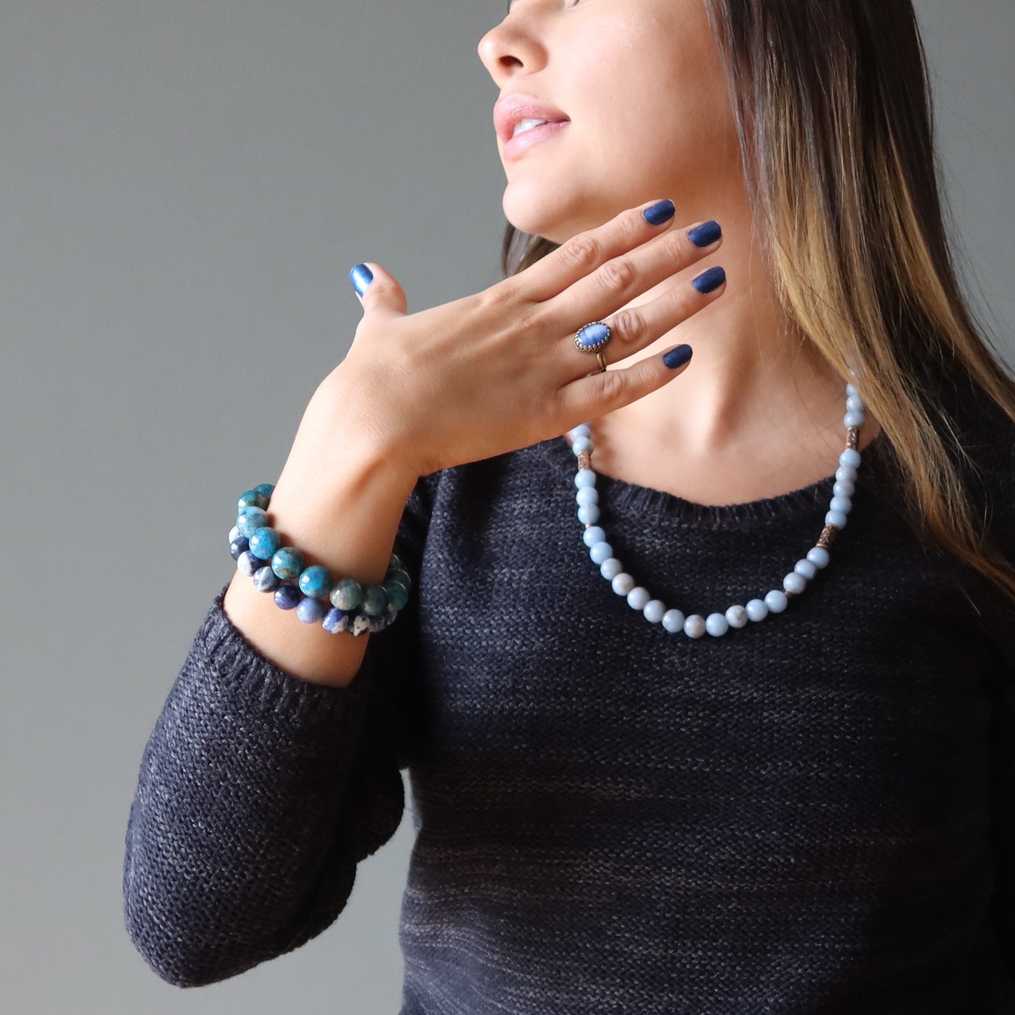 Bague en cyanite « Blue Moon » en laiton vieilli, ajustable