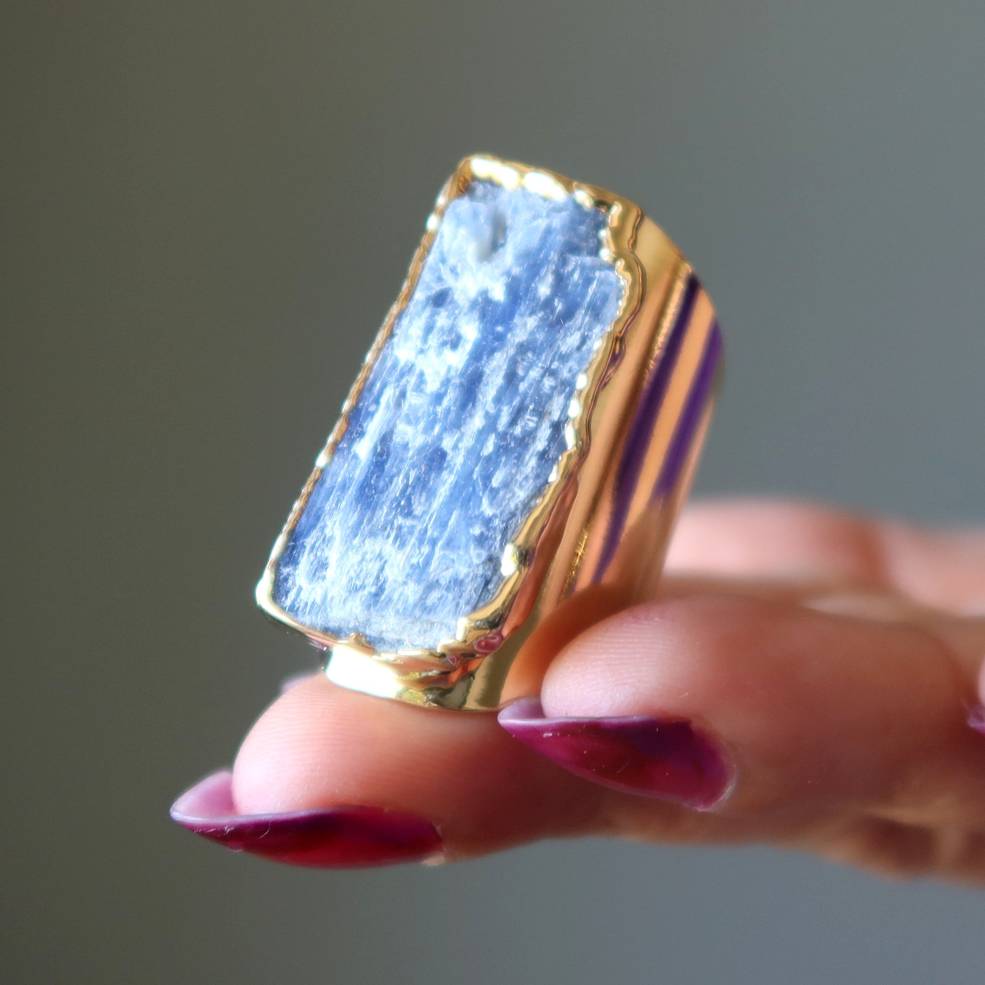 Kyanitring Blau Gold Eleganz Stein Verstellbar