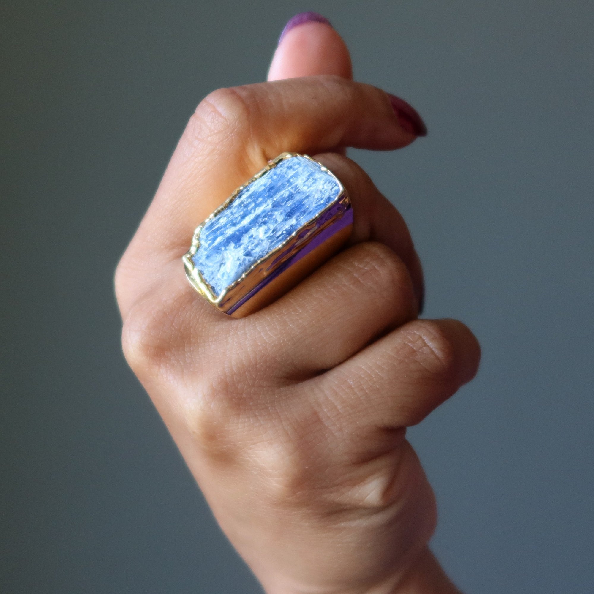 Kyanitring Blau Gold Eleganz Stein Verstellbar