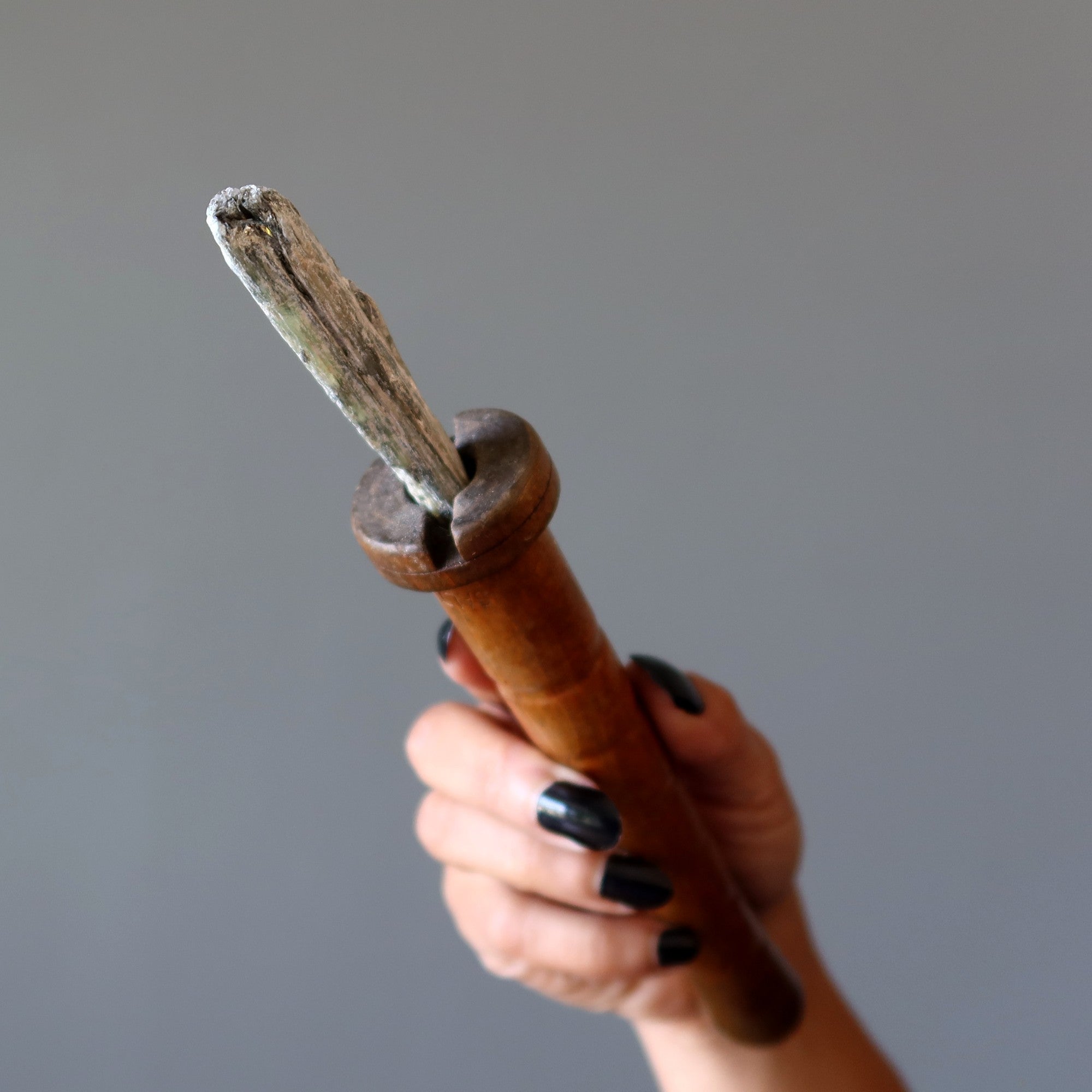 Kyanite cristal brut baguette Guérison fait main Gemme Bois vintage