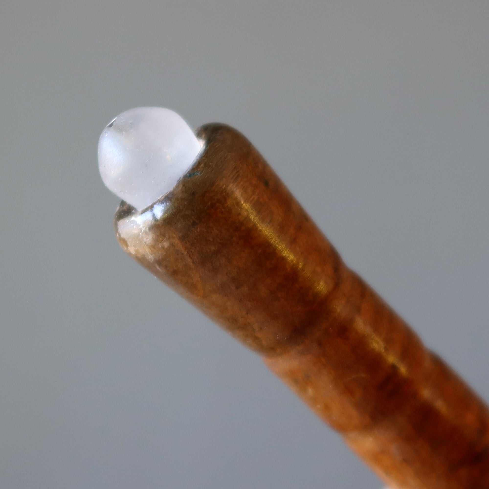 Kyanite cristal brut baguette Guérison fait main Gemme Bois vintage