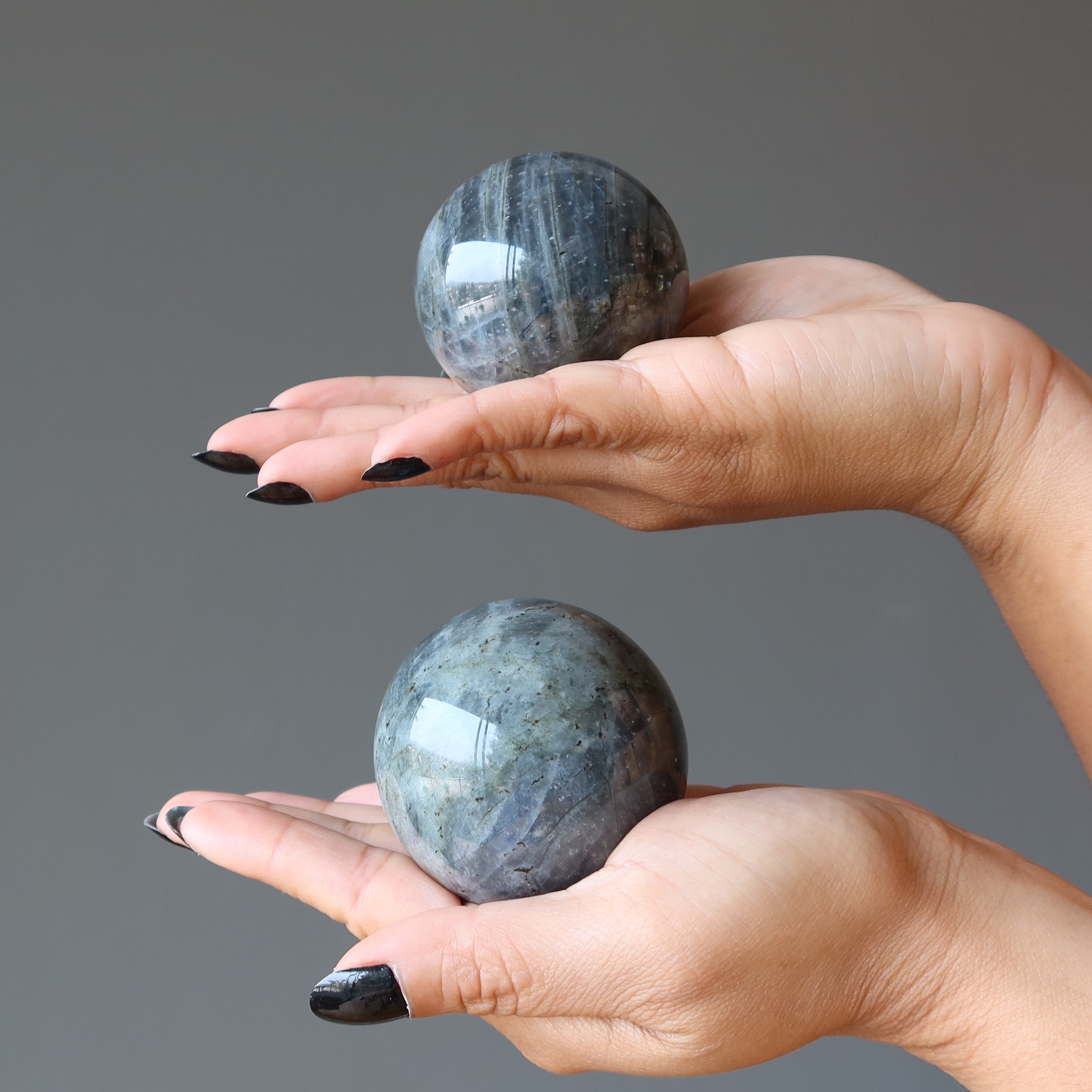 Sphère de Labradorite Arc-en-ciel Foudre Zeus Boule de Cristal