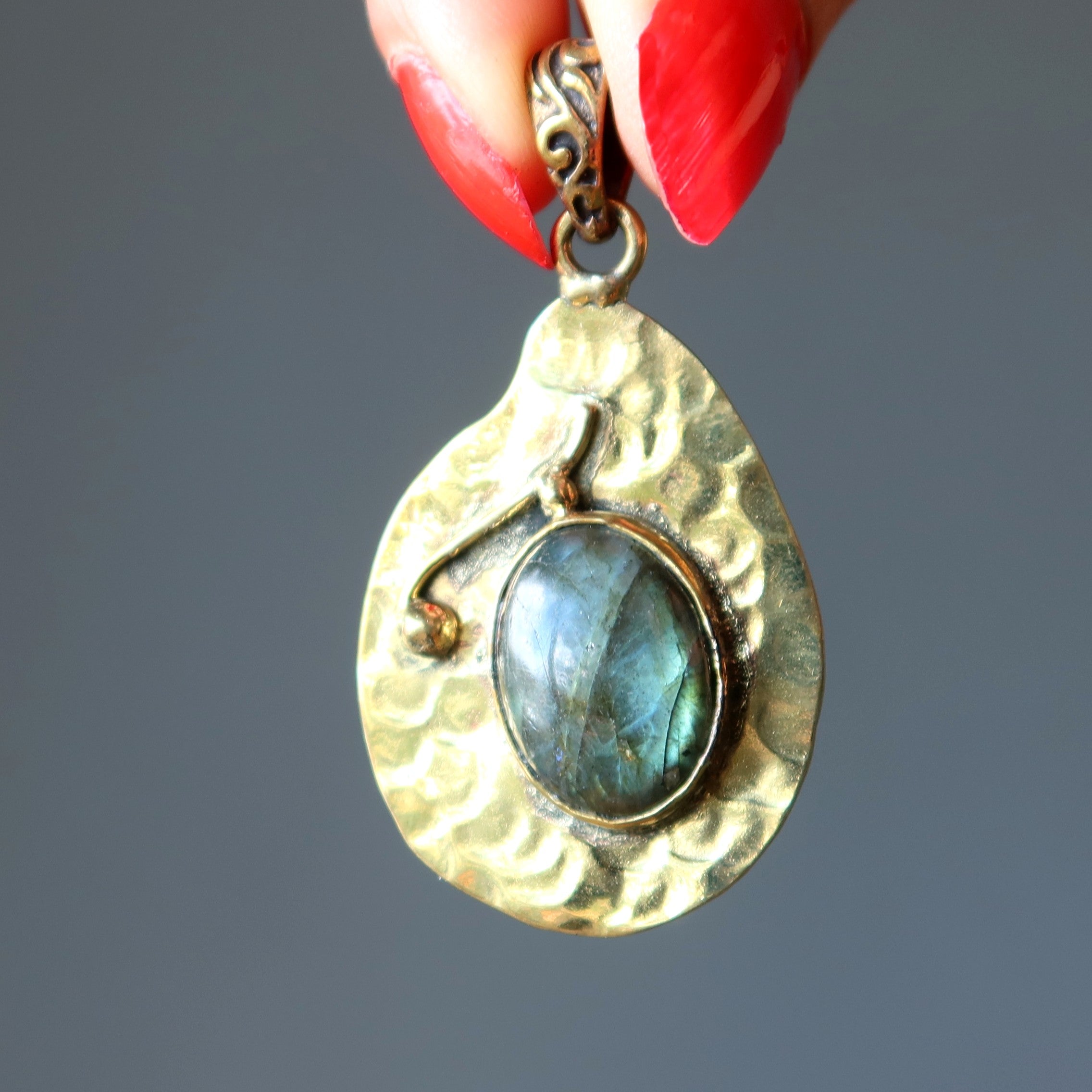Labradorite Pendant Tibet Token Stone Gold