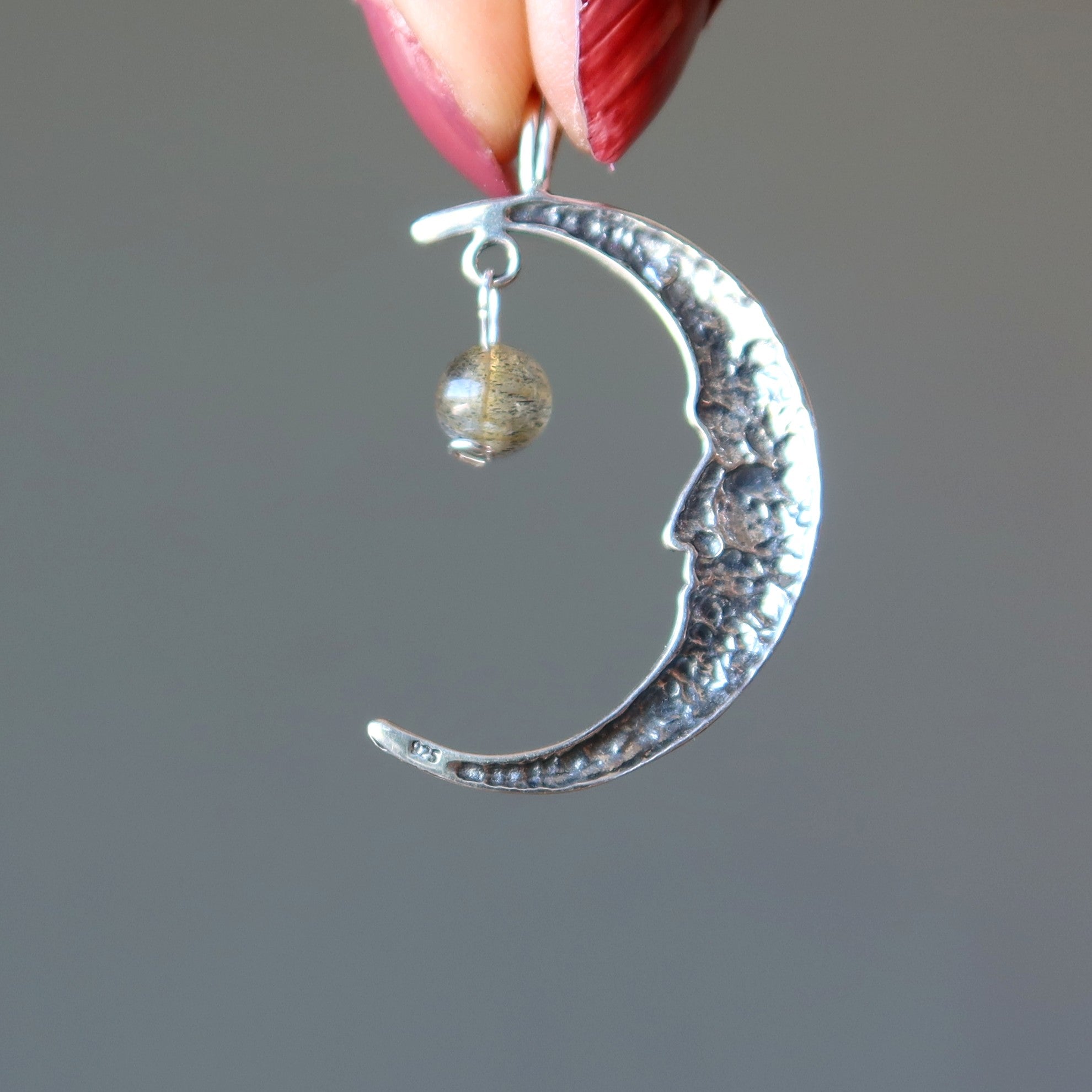 Pendentif Labradorite Divinité Nouvelle Lune Argent Sterling