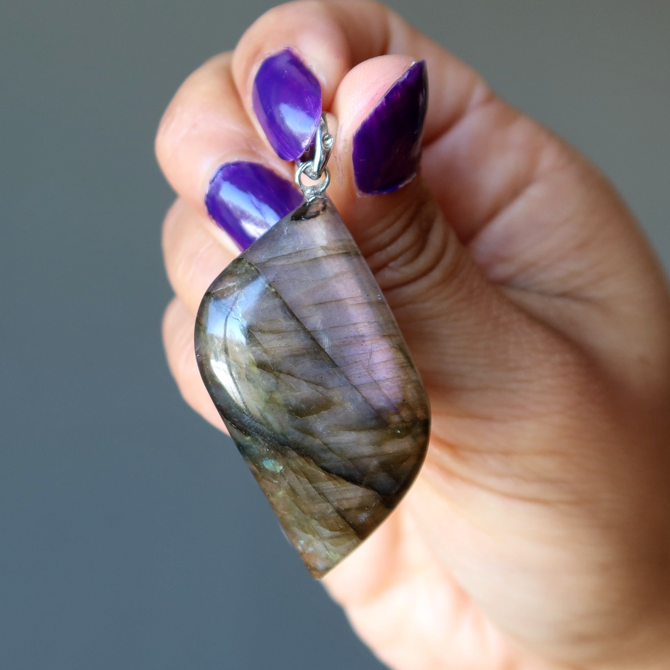 Pendentif Labradorite « Nouveau départ » Cristal de Guérison Arc-en-ciel