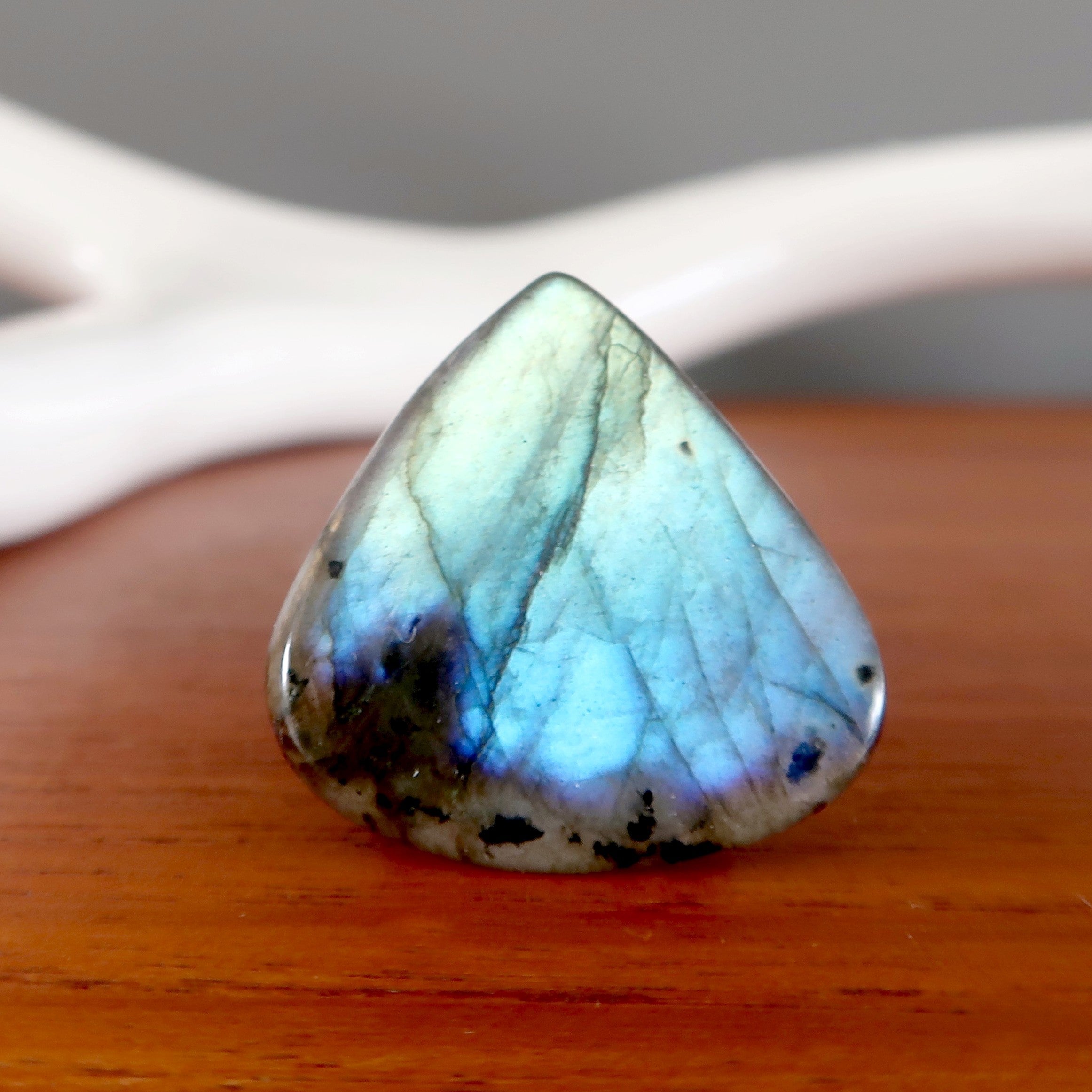 Labradorite Ring Brilliant Rainbow Gold Alloy Size 7.0