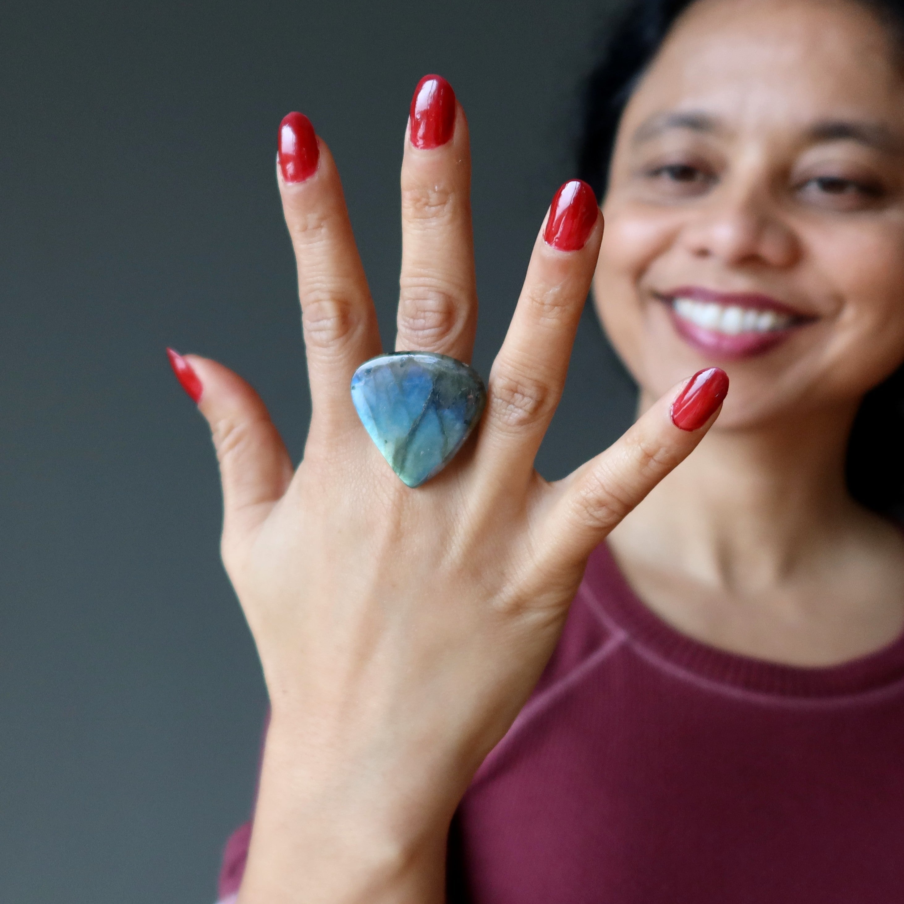 Labradorite Ring Brilliant Rainbow Gold Alloy Size 7.0