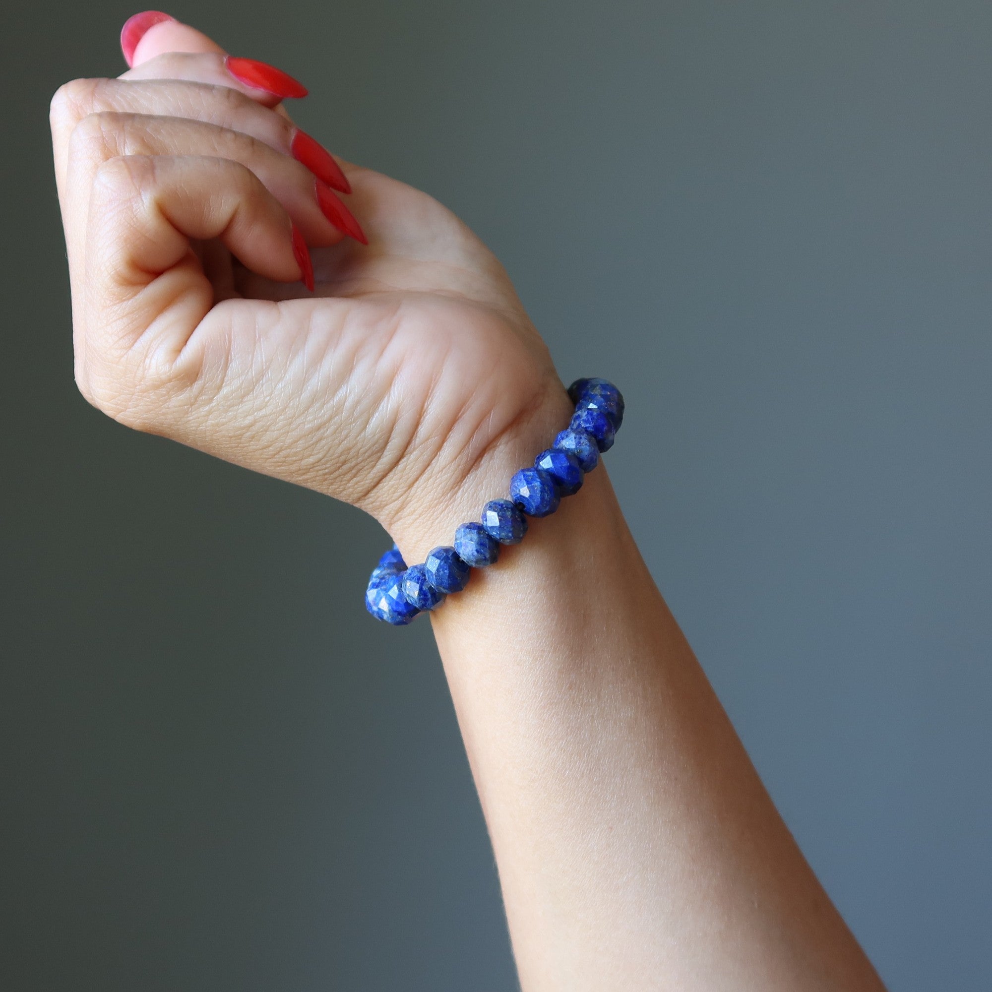 Bracelet Lapis bleu - Pierre à facettes pour une sophistication étincelante