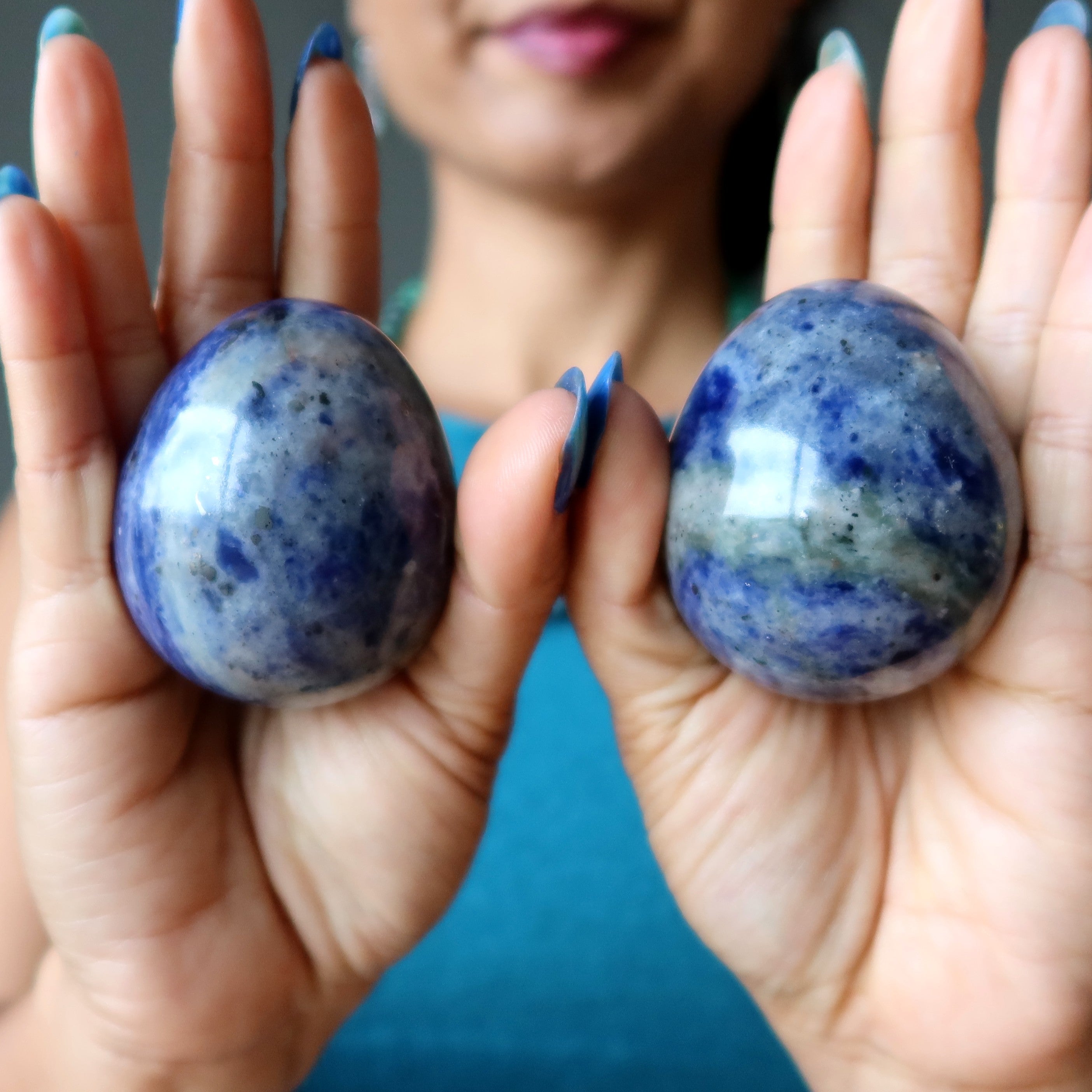 Pierre de méditation Lapis Œuf Bleu Denim Lecteur Intuitif