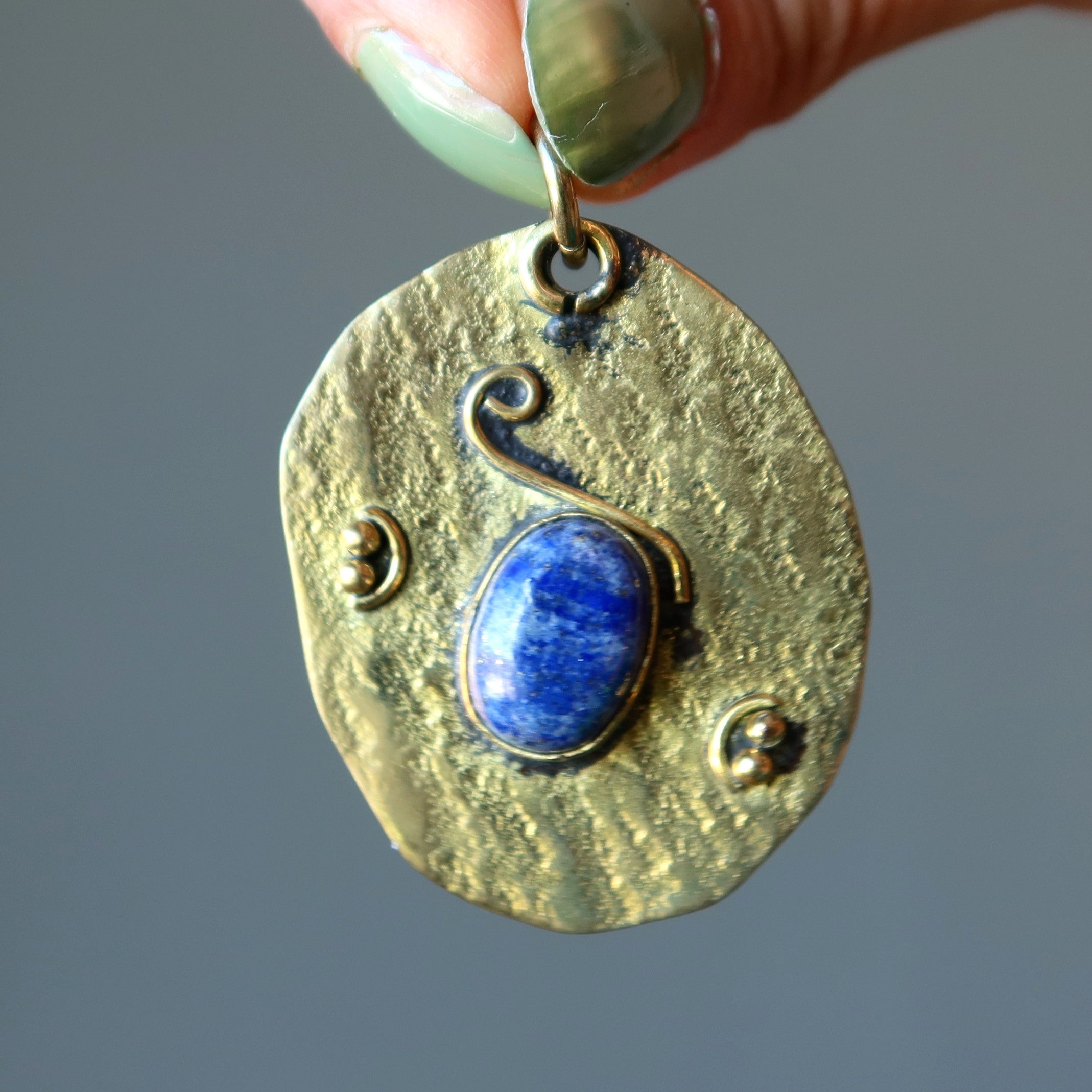 Pendentif Lapis Pierre précieuse bleue du Tibet Laiton artisanal