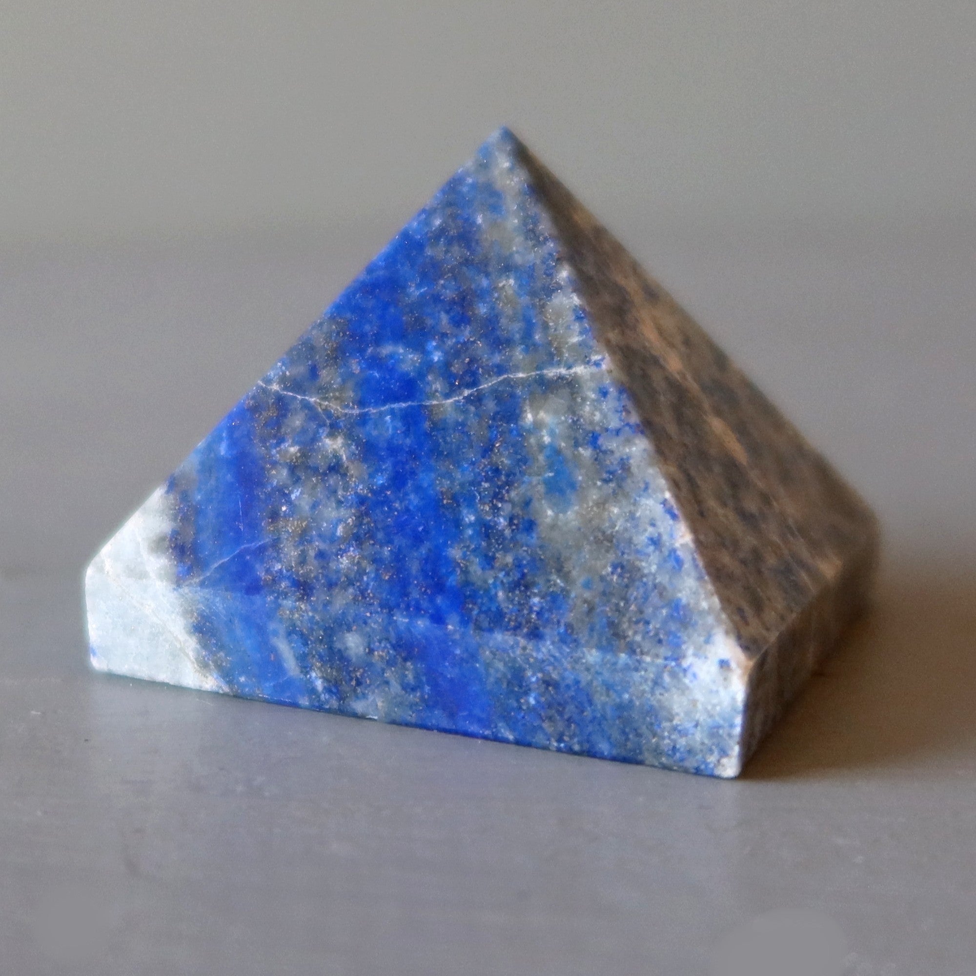 Lapis-Pyramide Siehe das Licht Meditationskristall