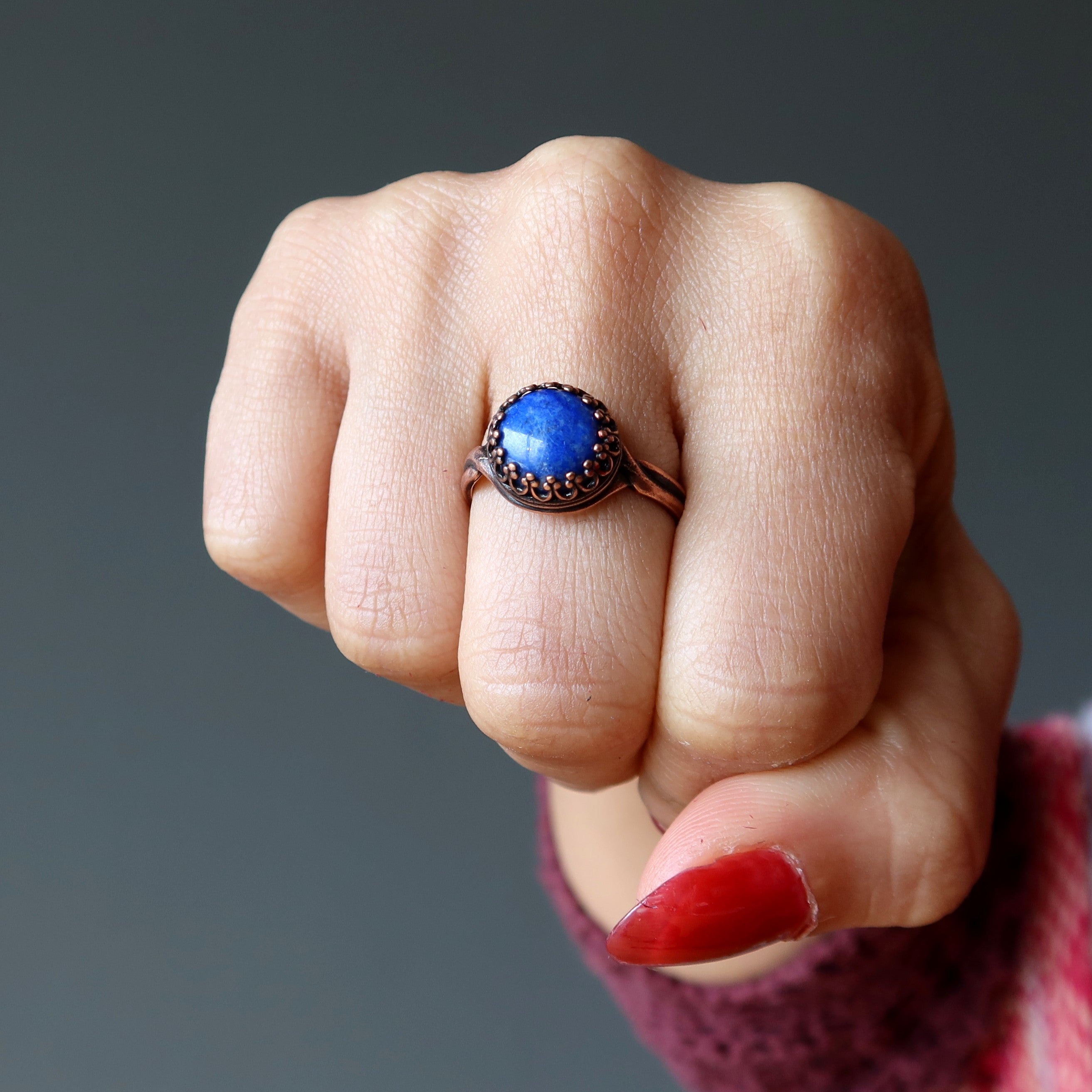 Lapislazuli-Ring, rund, blaue Edelstein, antikisiertes Kupfer, verstellbar