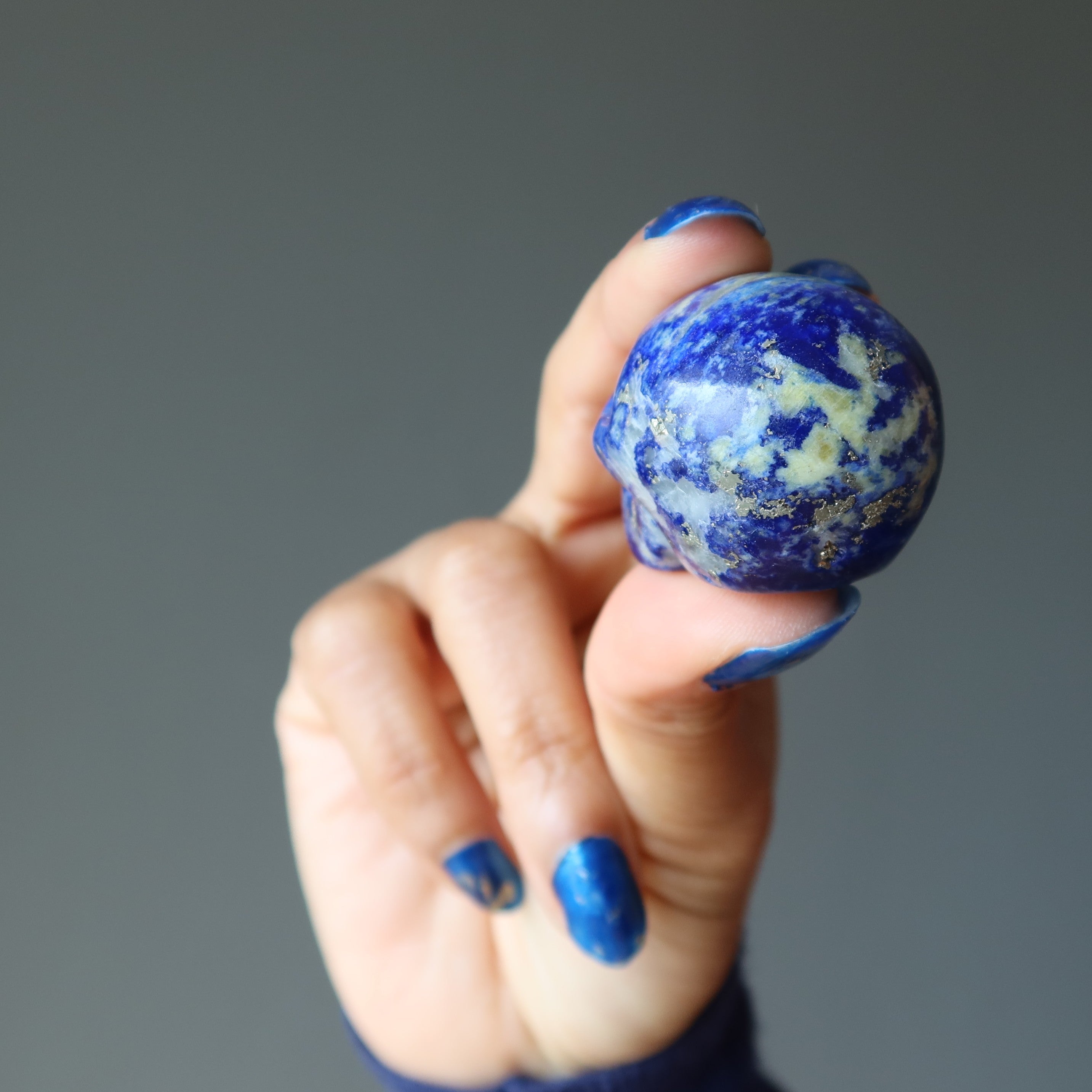Lapis Totenkopf Spirituelles Wesen des Großen Jenseits Blauer Kristallstein