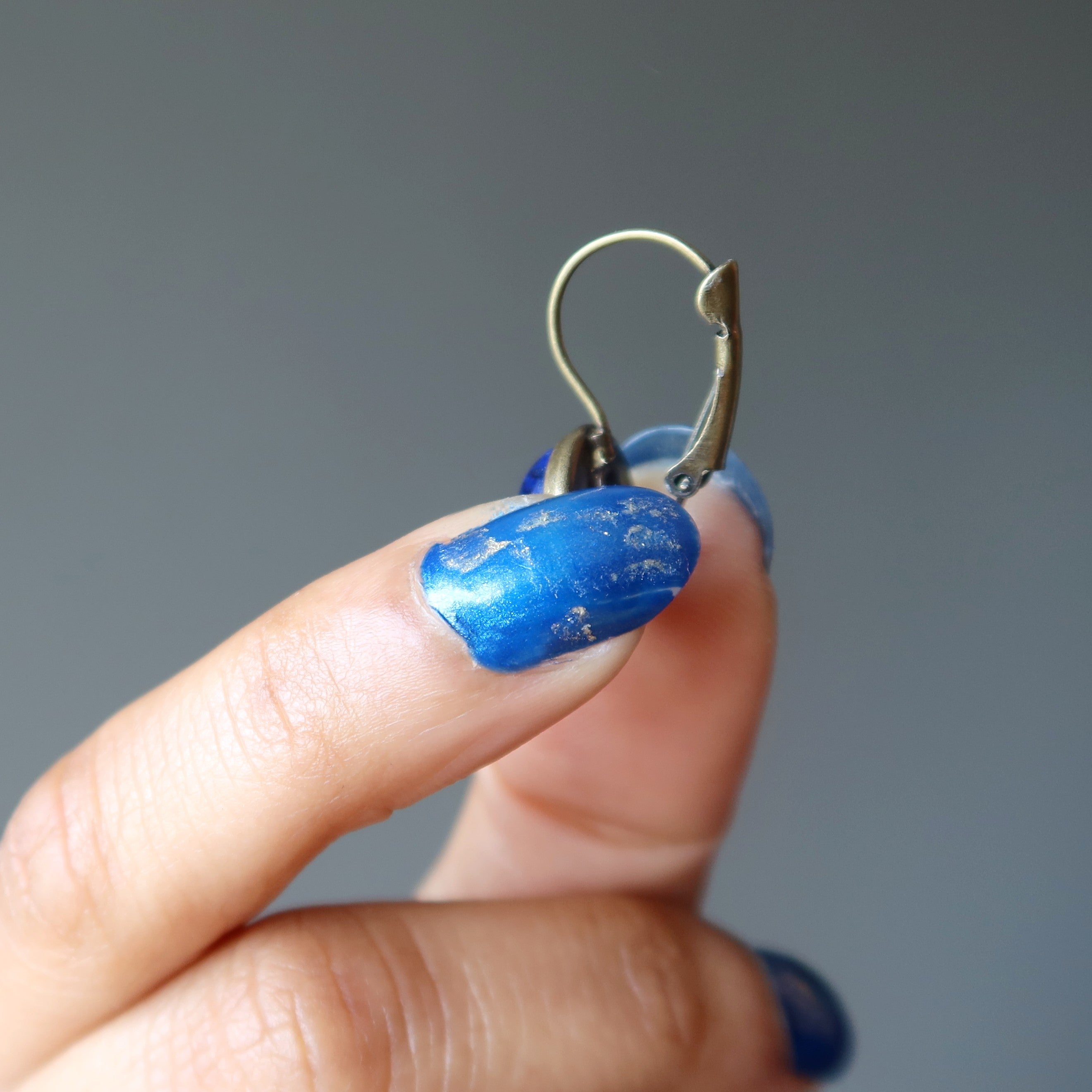 Lapislazuli Ohrringe Blaue Münze Antikbronze Klappbrisuren