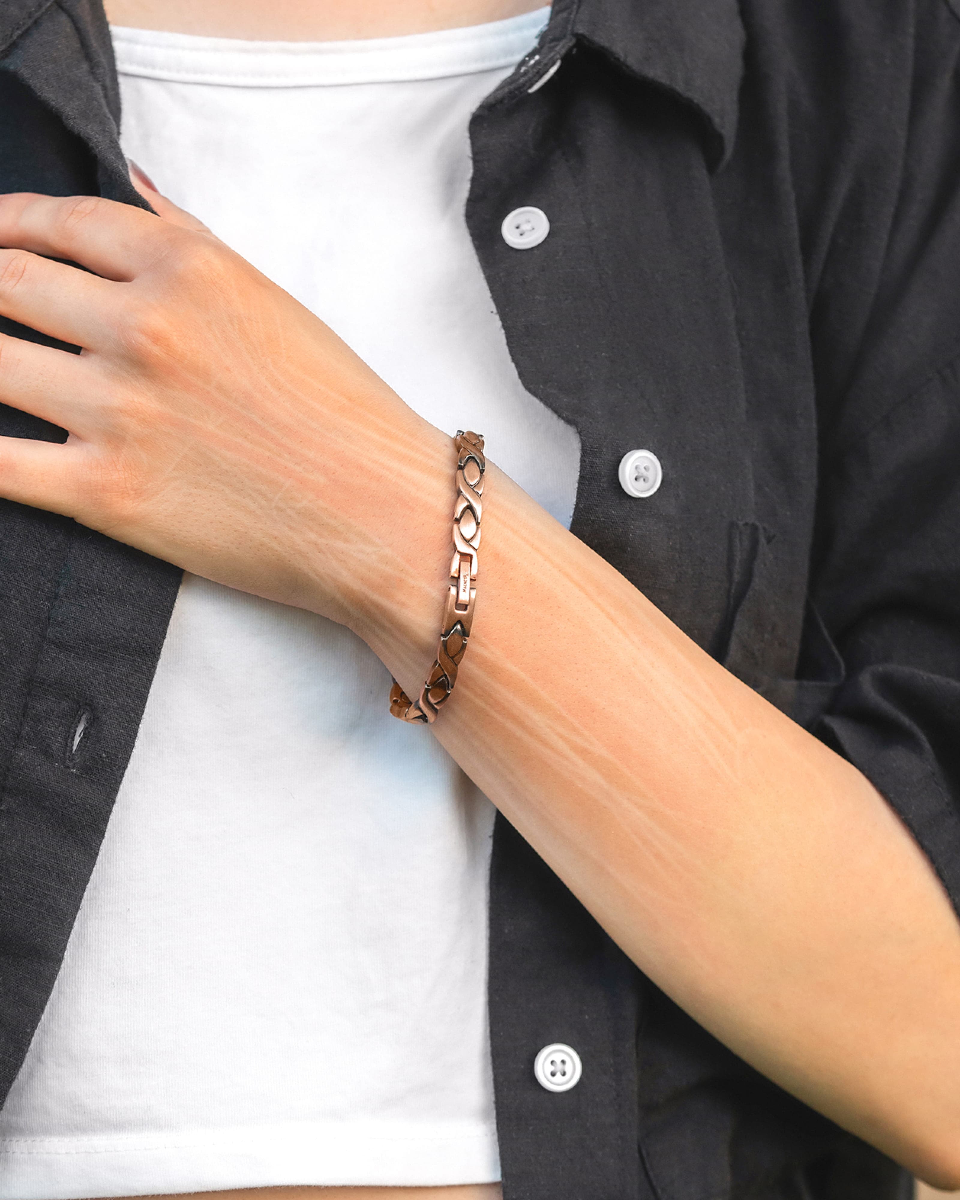 Bracelet de magnétothérapie en cuivre pur ultra-résistant pour femmes (XO)