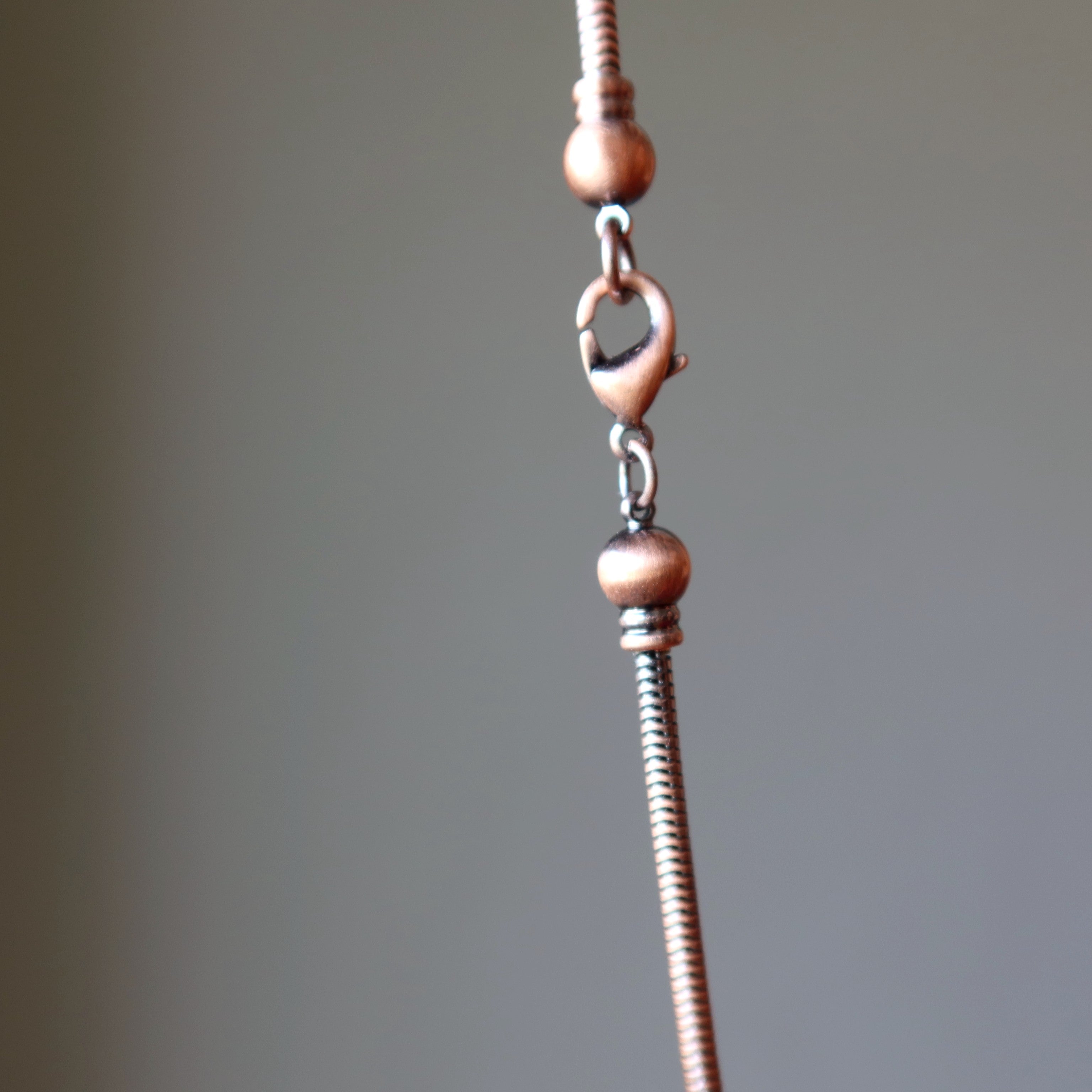 Collier en Malachite Île d'Émeraude Enchantée Pierre sculptée