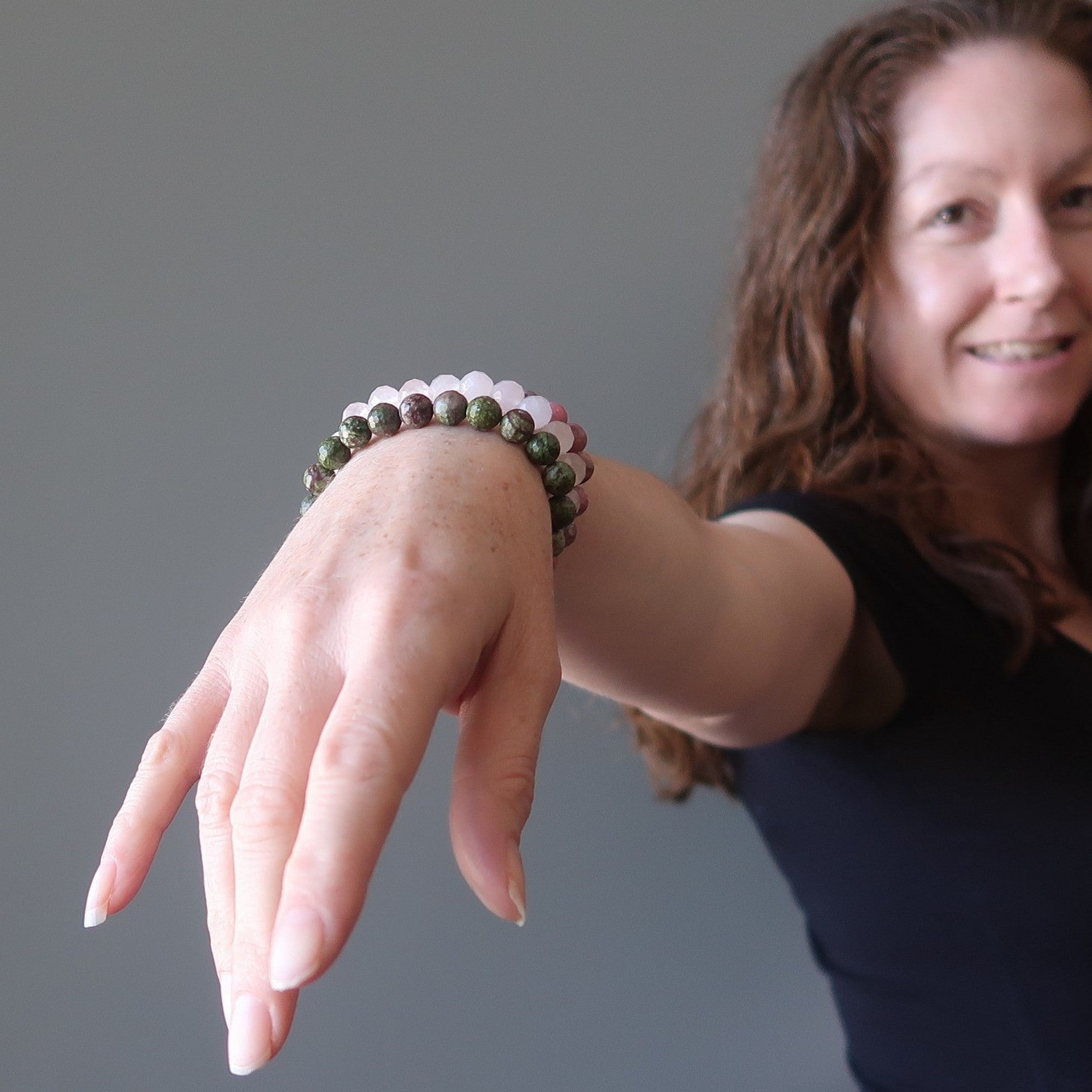 Parure de bracelets Amour : Quartz rose, Rhodonite et Cuprite Chrysocolle