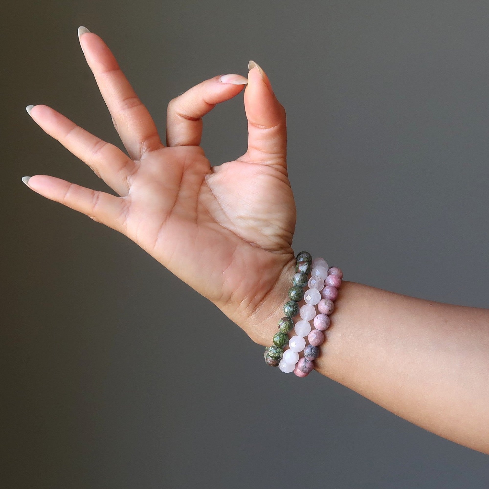 Parure de bracelets Amour : Quartz rose, Rhodonite et Cuprite Chrysocolle