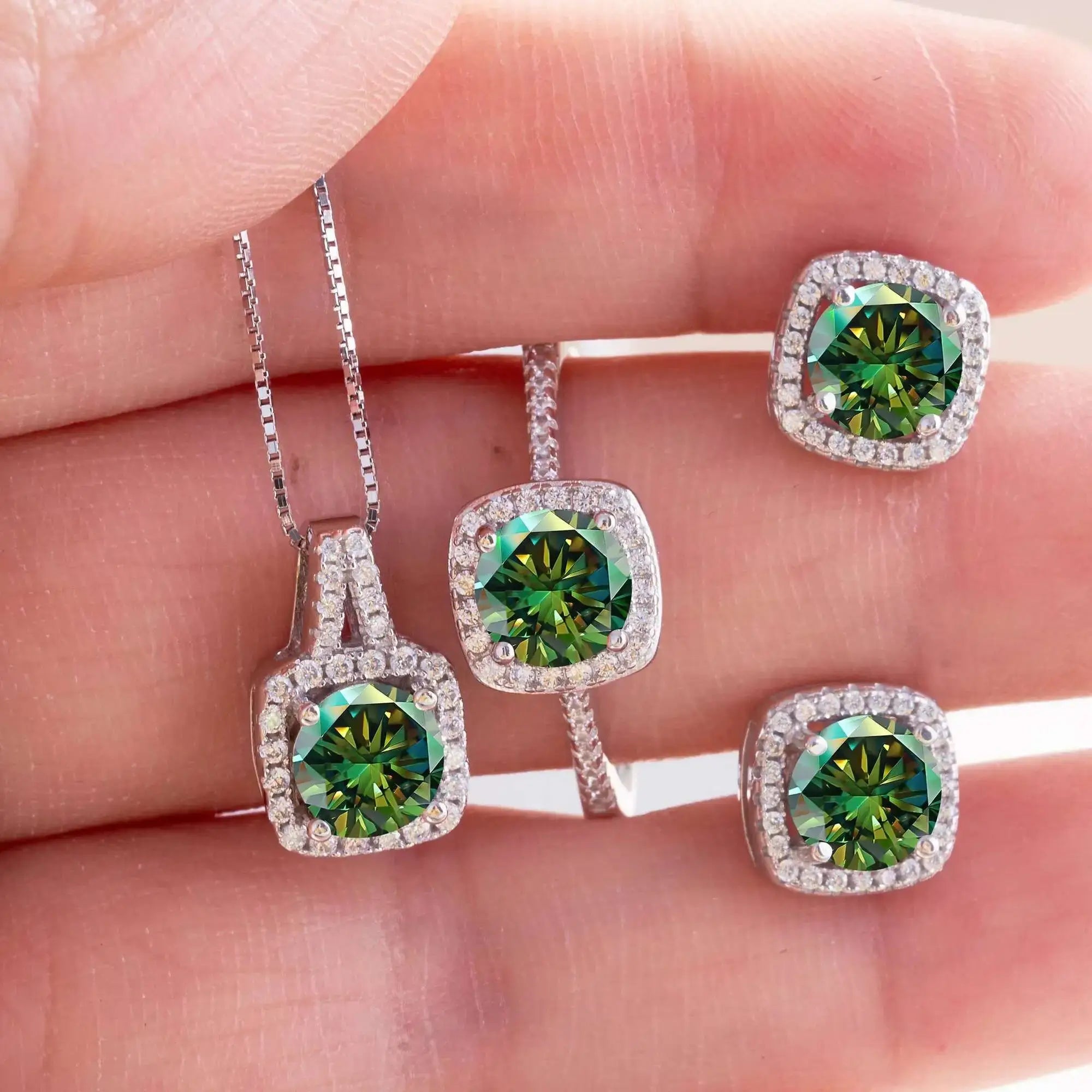 Moissanit D-Farbe runder Schliff 925 Sterling Silber Anhänger Halskette und Ohrstecker Set