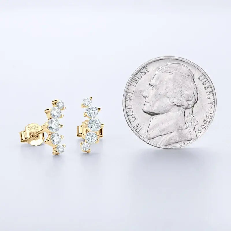 Boucles d'oreilles clous en moissanite, mini-clous d'oreilles montantes incurvées en argent sterling 925 pour femmes