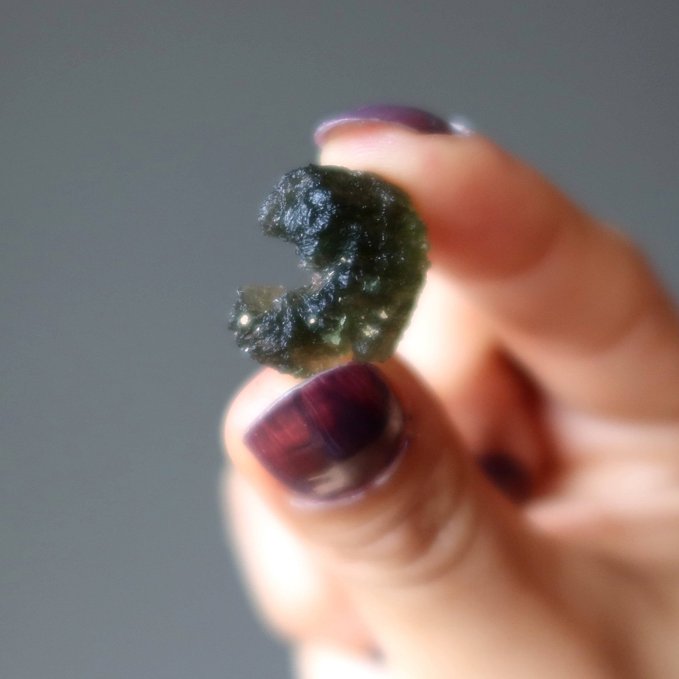 Moldavite Tectite Défilement Gardien des Archives Akashiques Véritable Gemme Verte
