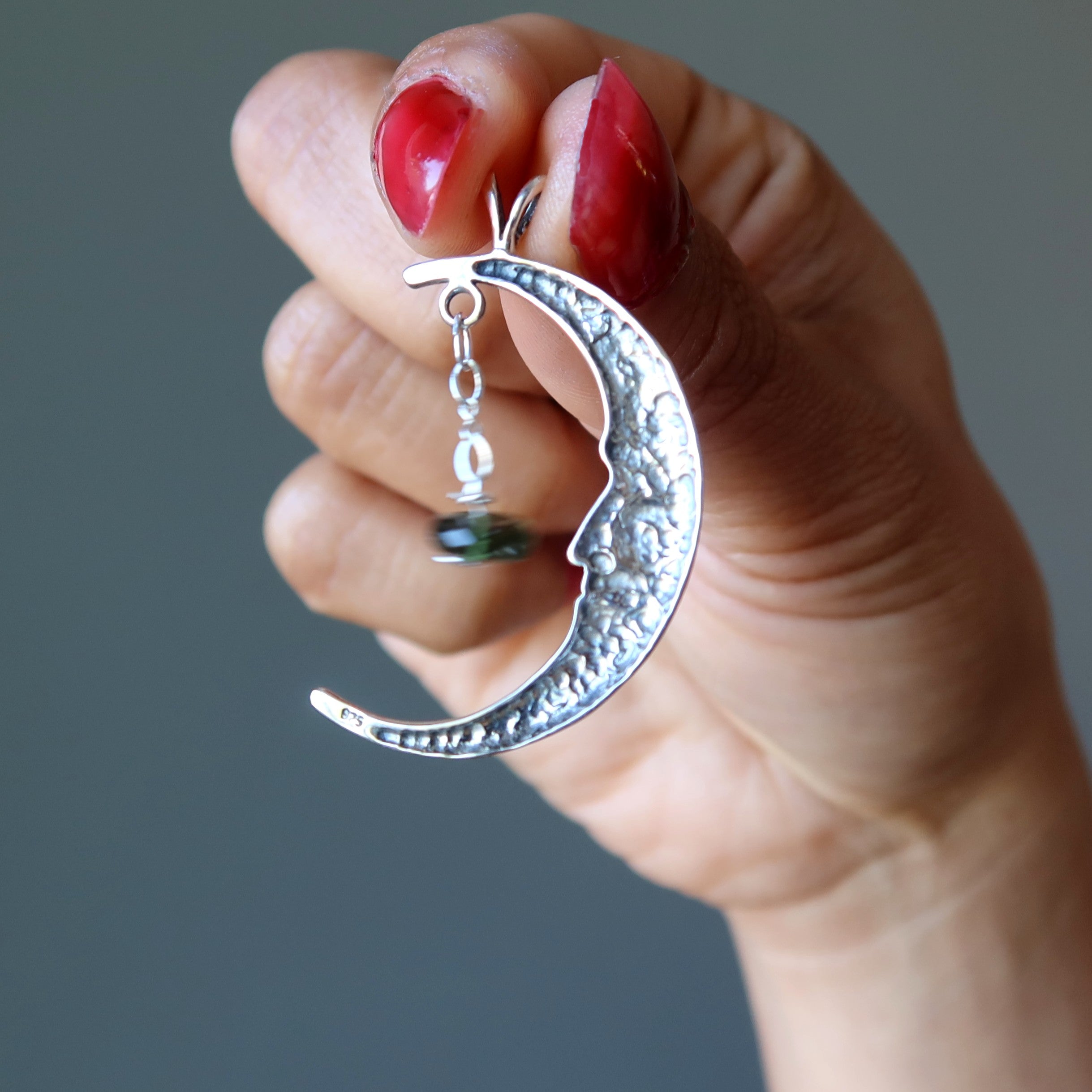 Pendentif en Moldavite Étoile Scintillante et Lune en Argent Sterling
