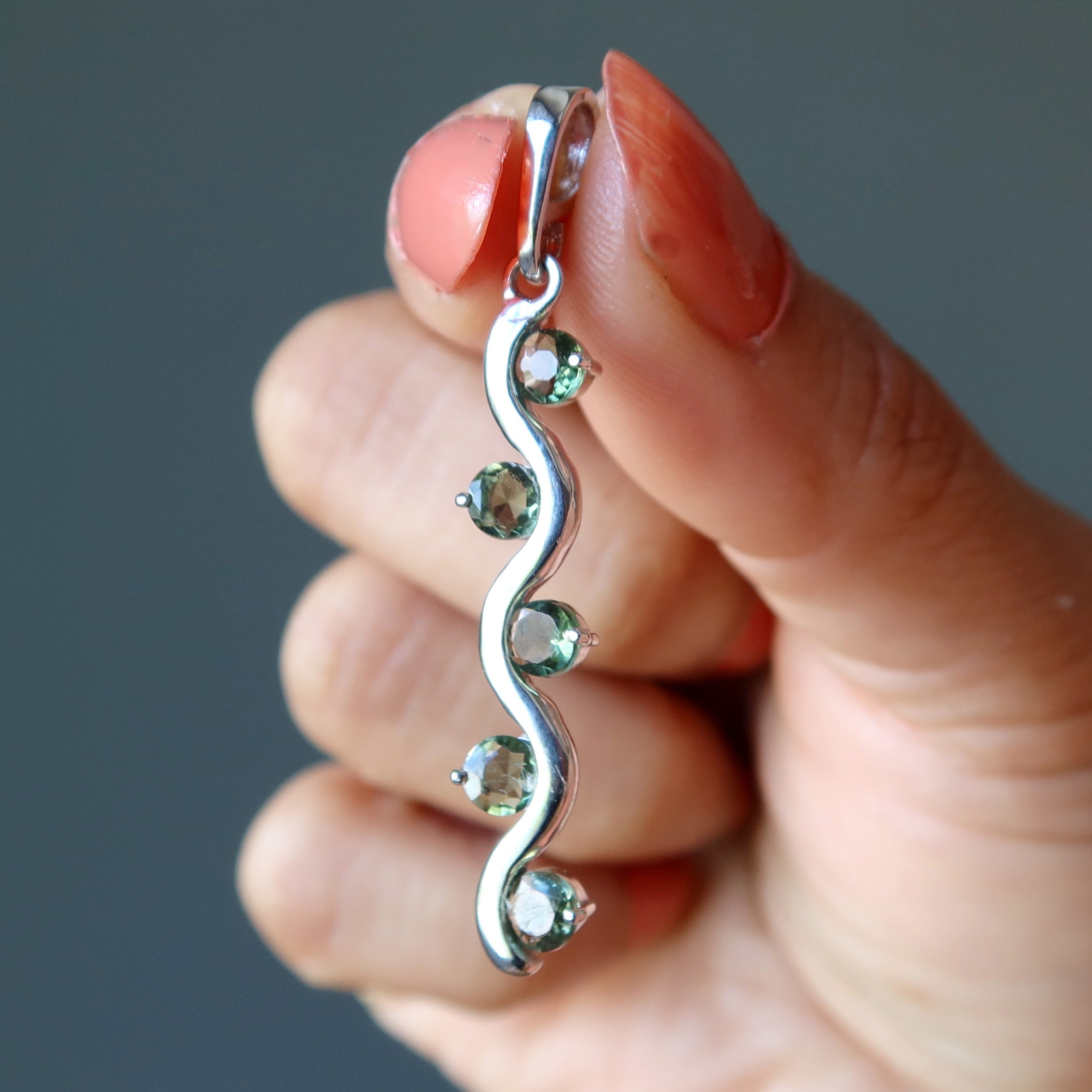 Moldavit-Anhänger Sternbild Leier Sterlingsilber