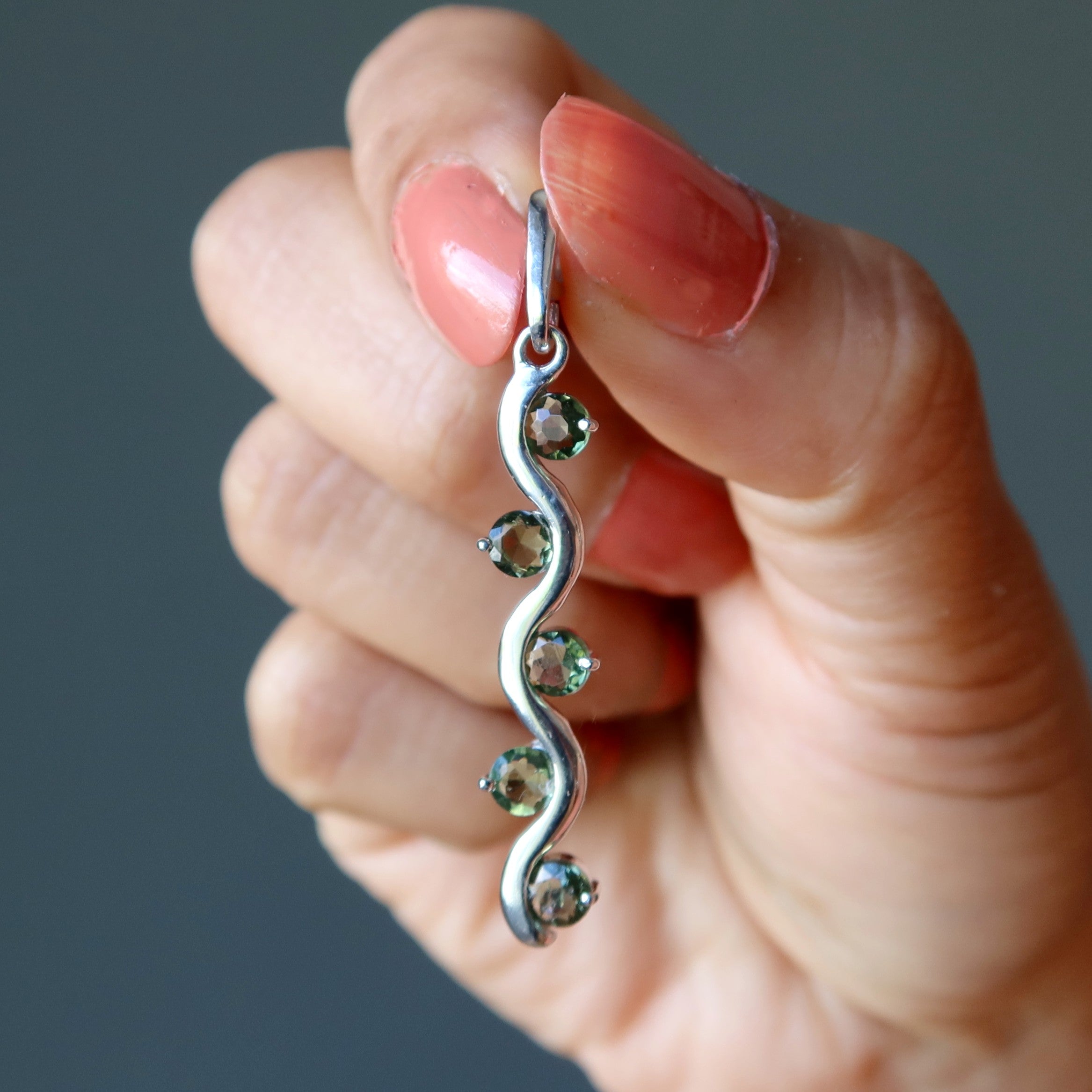 Moldavit-Anhänger Sternbild Leier Sterlingsilber
