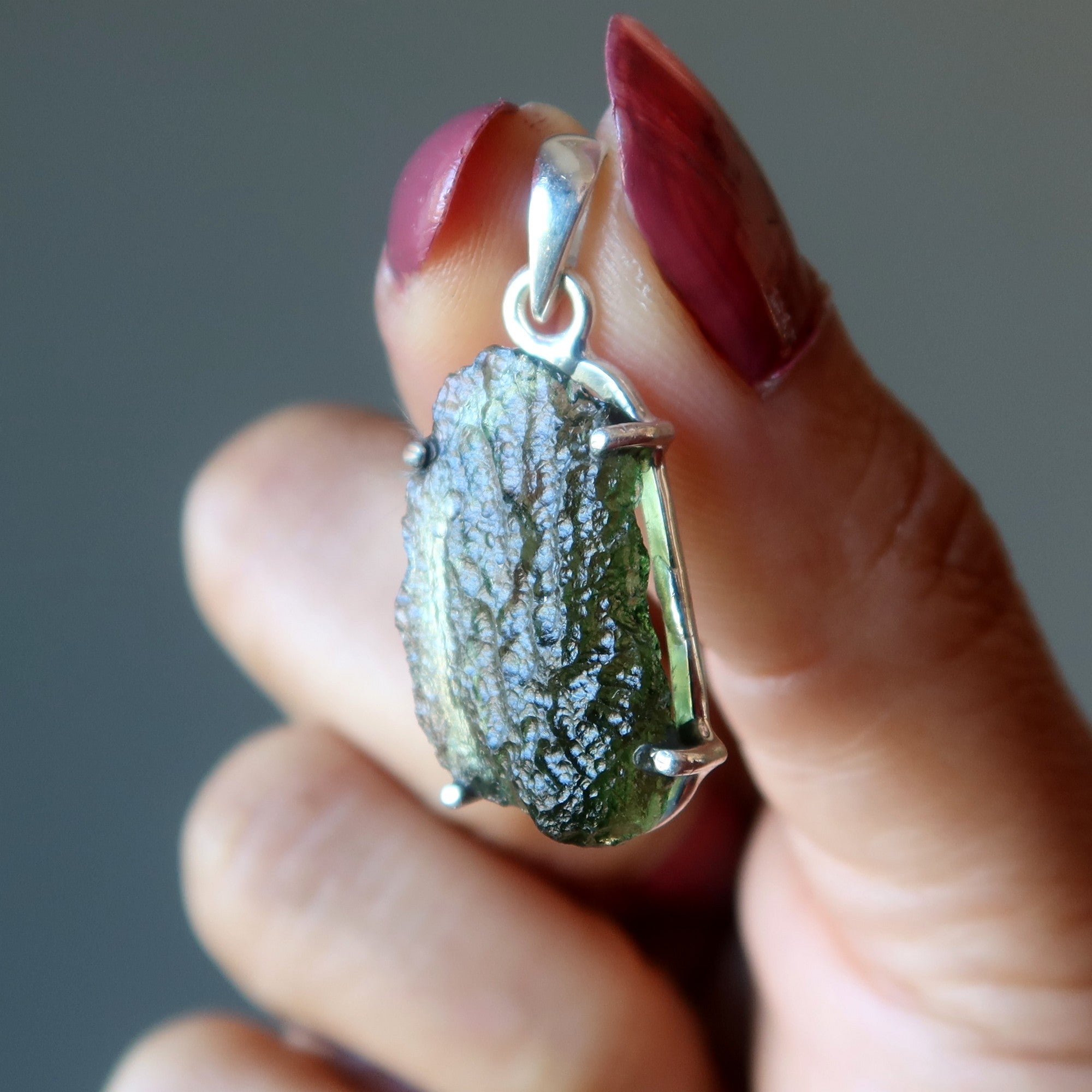 Moldavit Anhänger Mini Monster Manifestation Sterling